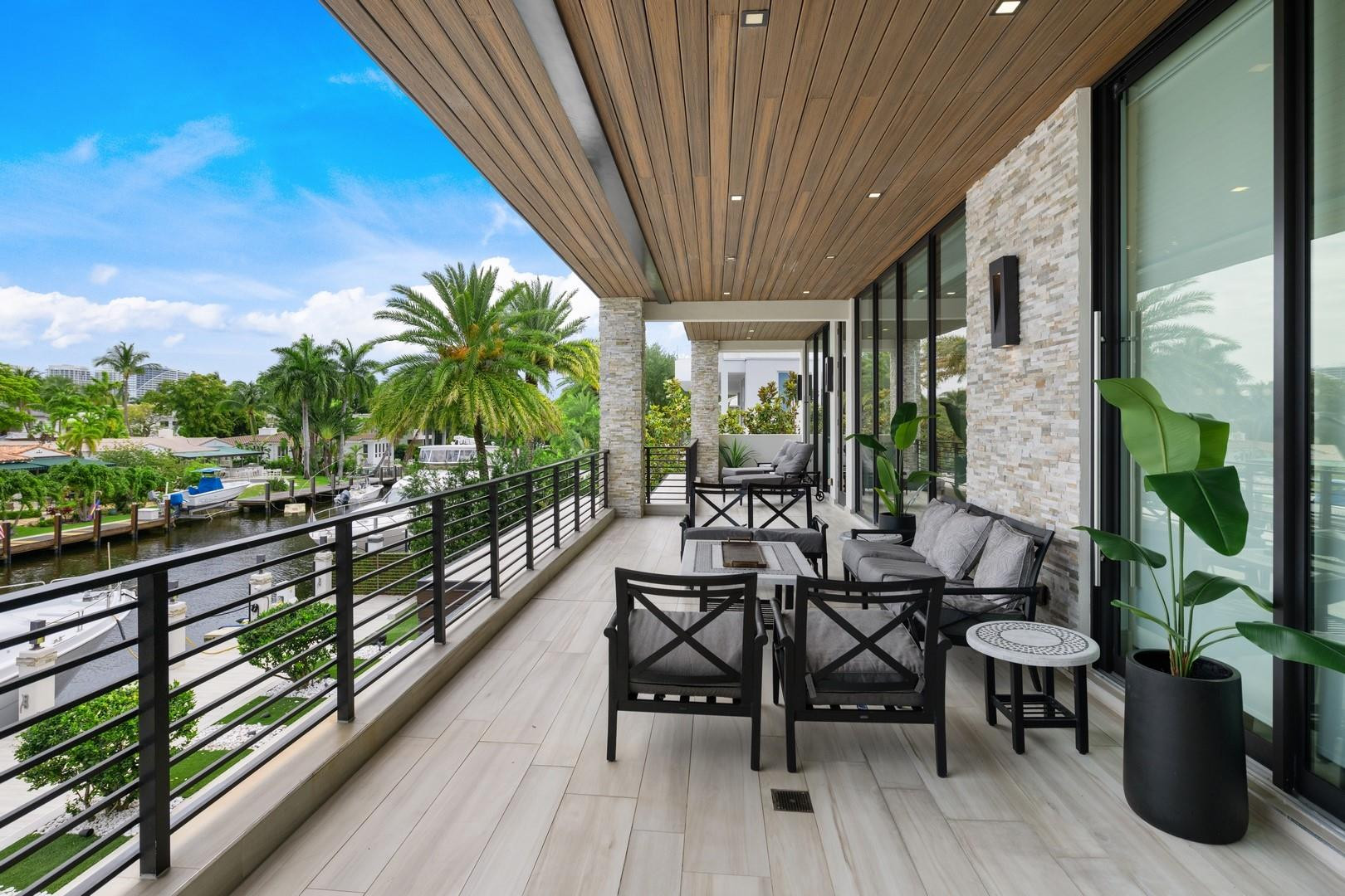 2437 Delmar, Fort Lauderdale FL 33301