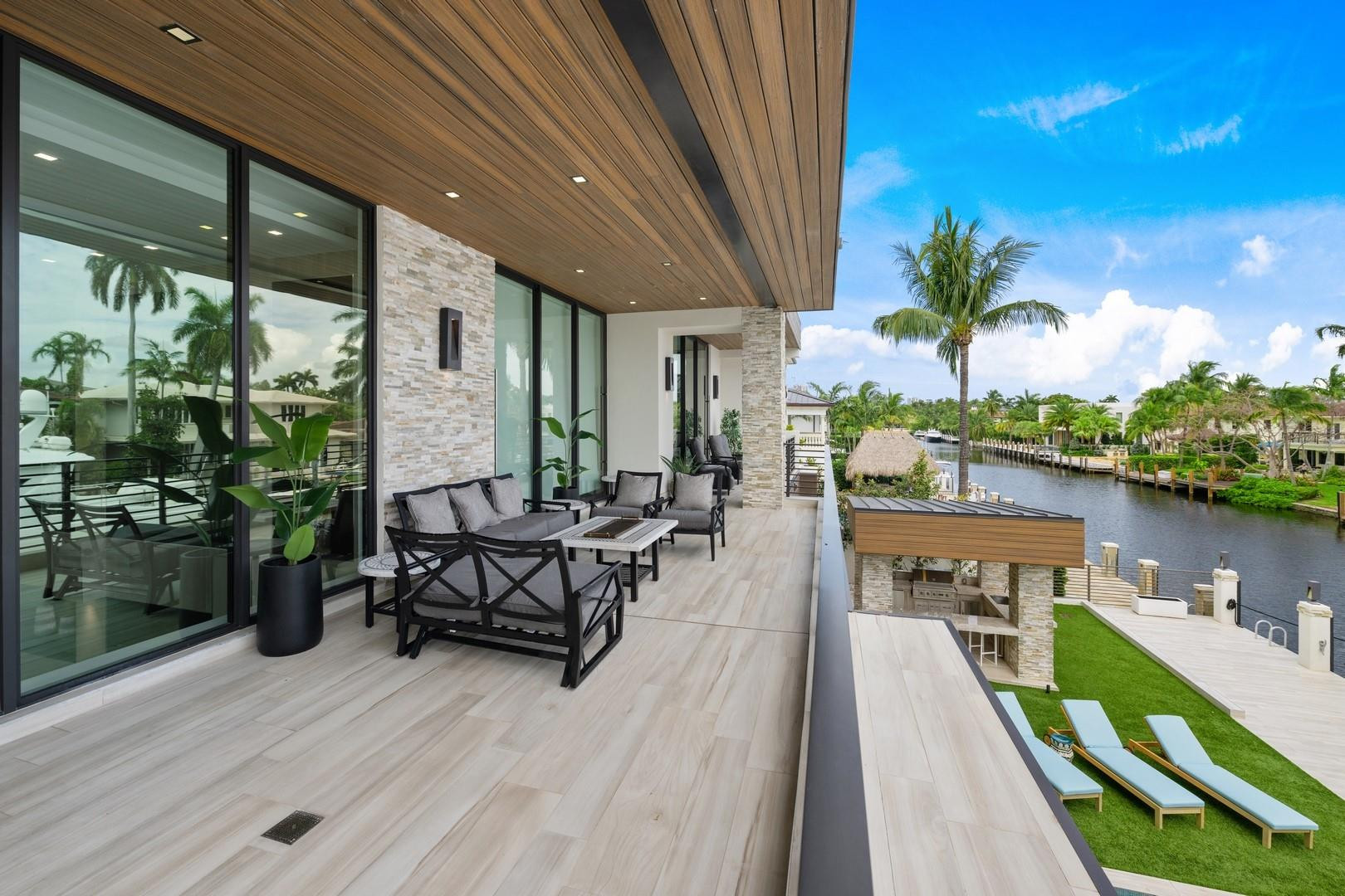 2437 Delmar, Fort Lauderdale FL 33301