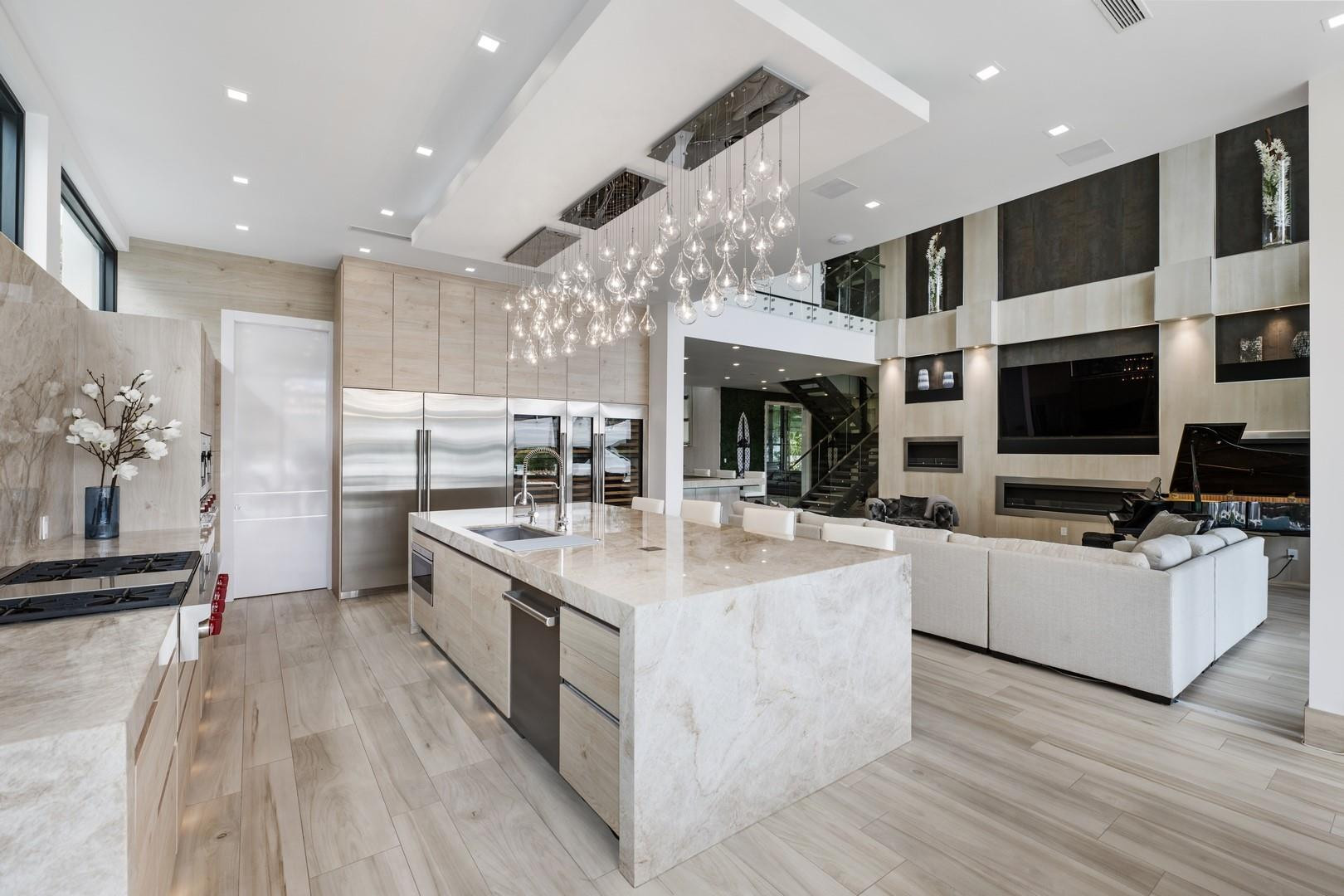 2437 Delmar, Fort Lauderdale FL 33301