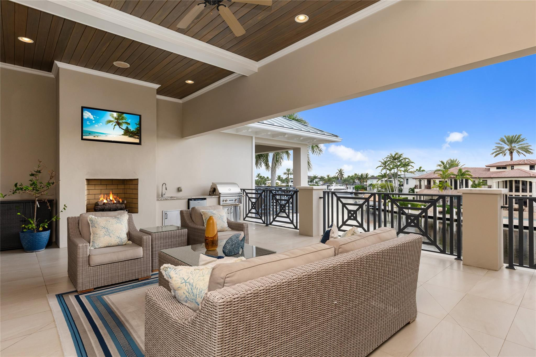 3211 NE 27th, Lighthouse Point FL 33064