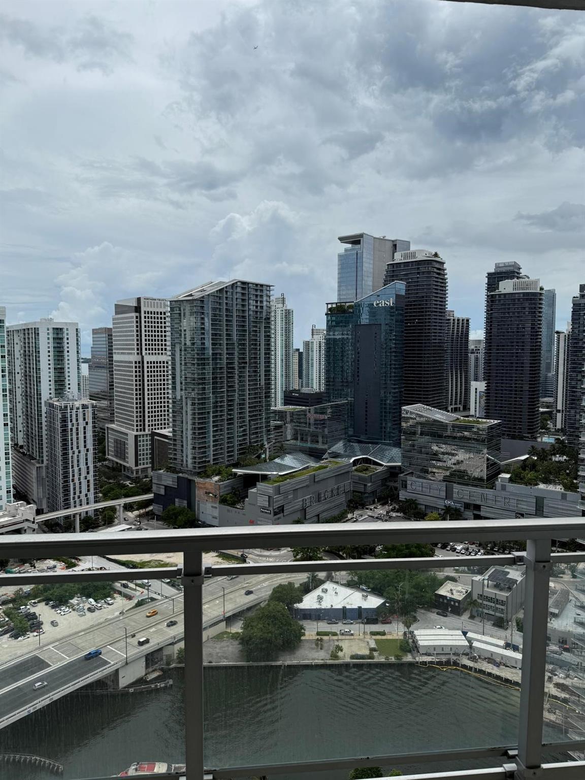 90 SW 3rd St #3912, Miami FL 33130