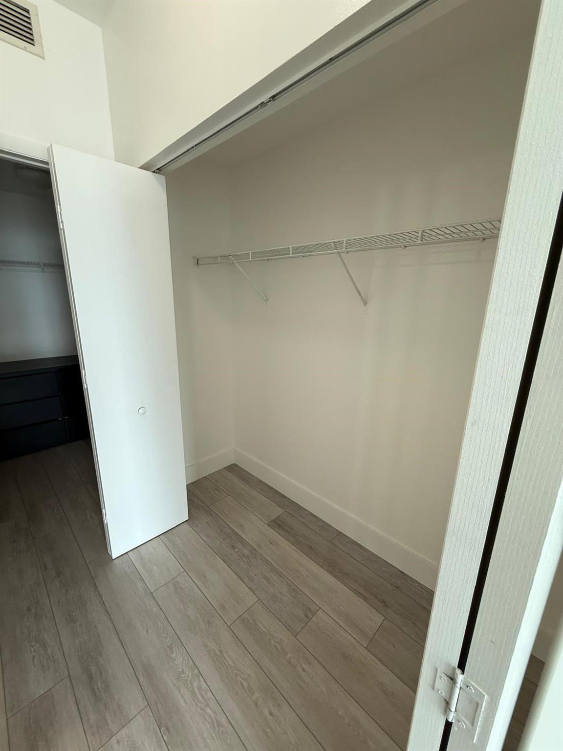 90 SW 3rd St #3912, Miami FL 33130