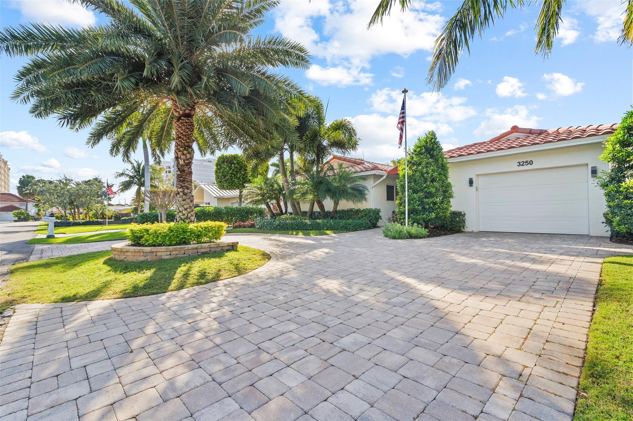 3250 Spanish River, Pompano Beach FL 33062