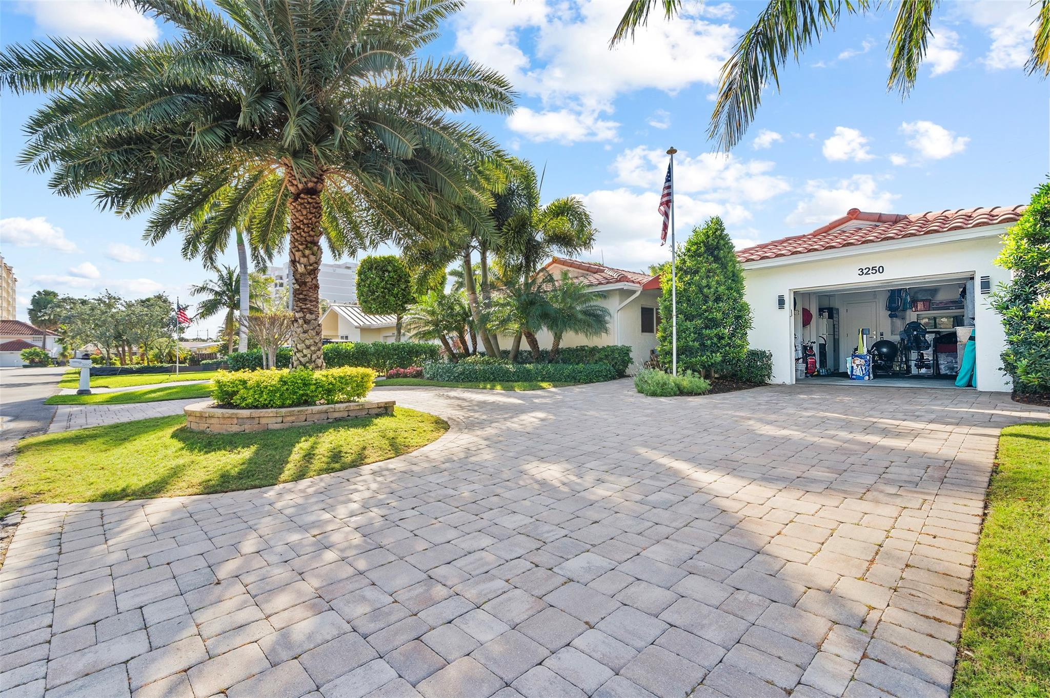 3250 Spanish River, Pompano Beach FL 33062