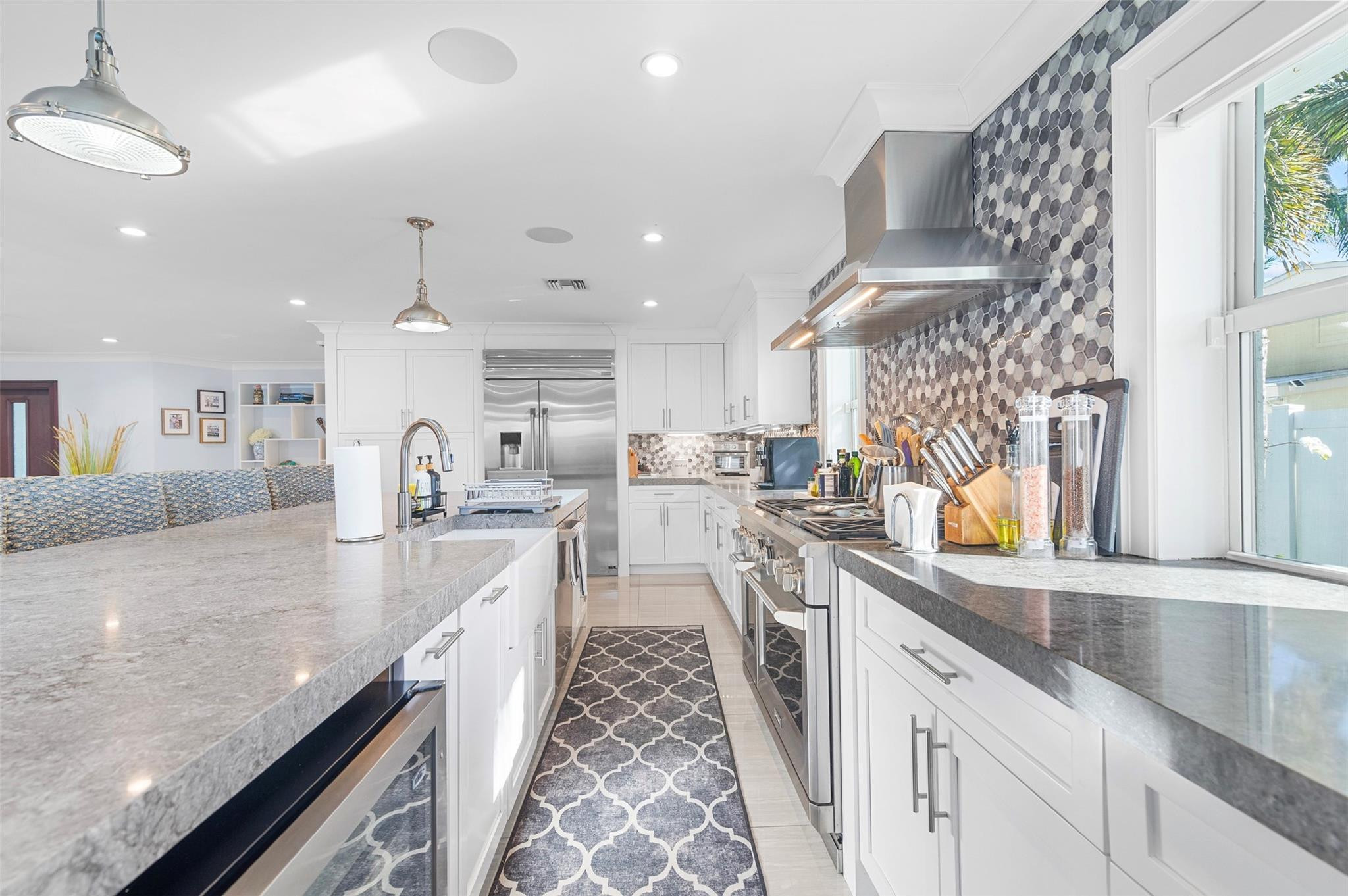 3250 Spanish River, Pompano Beach FL 33062