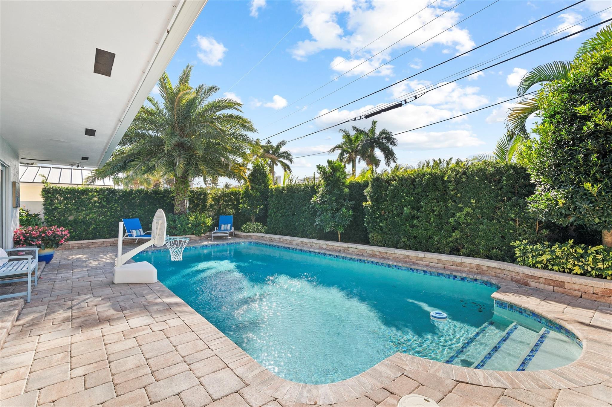 3250 Spanish River, Pompano Beach FL 33062
