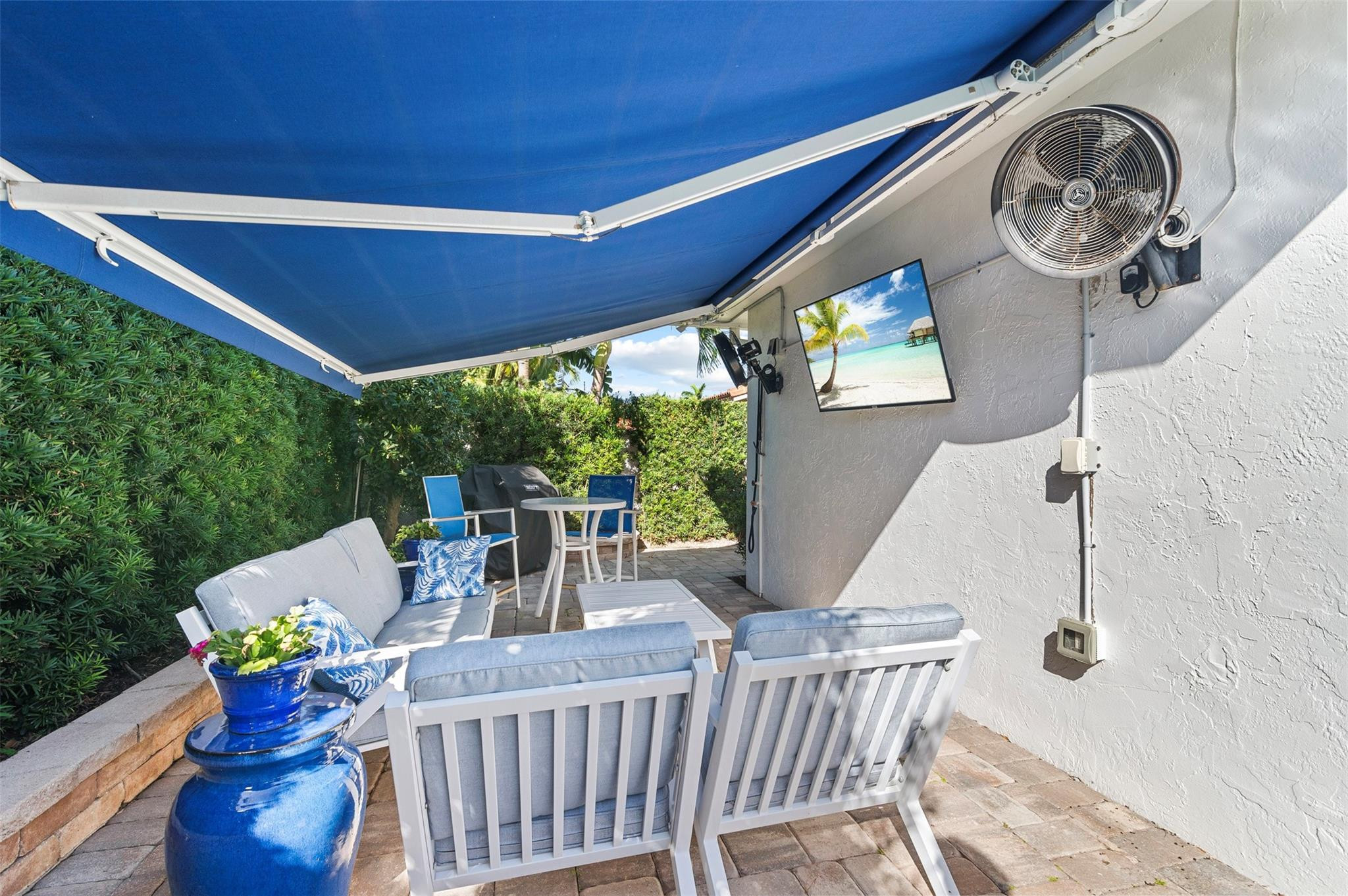 3250 Spanish River, Pompano Beach FL 33062