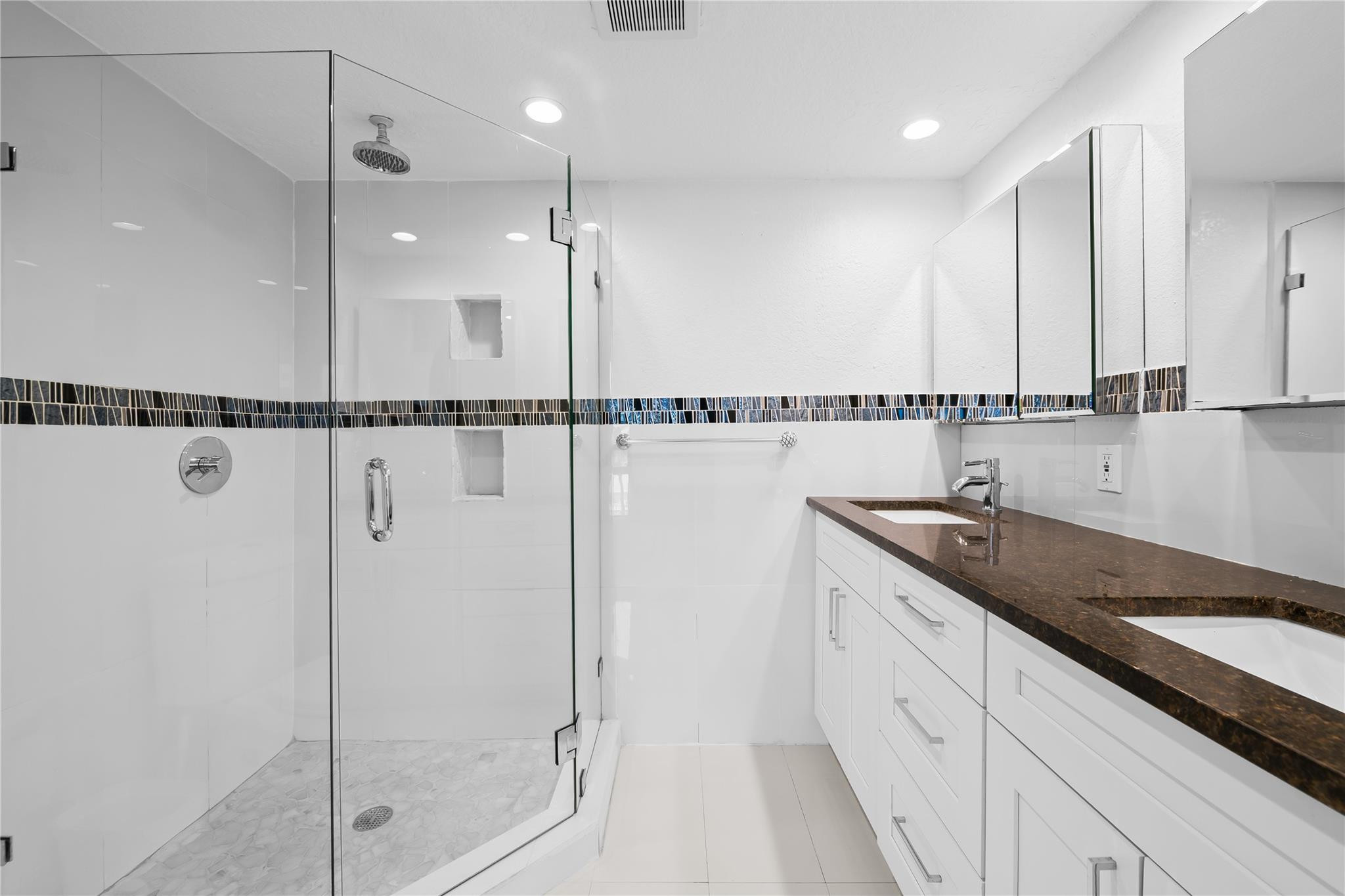 4800 Bayview #306, Fort Lauderdale FL 33308