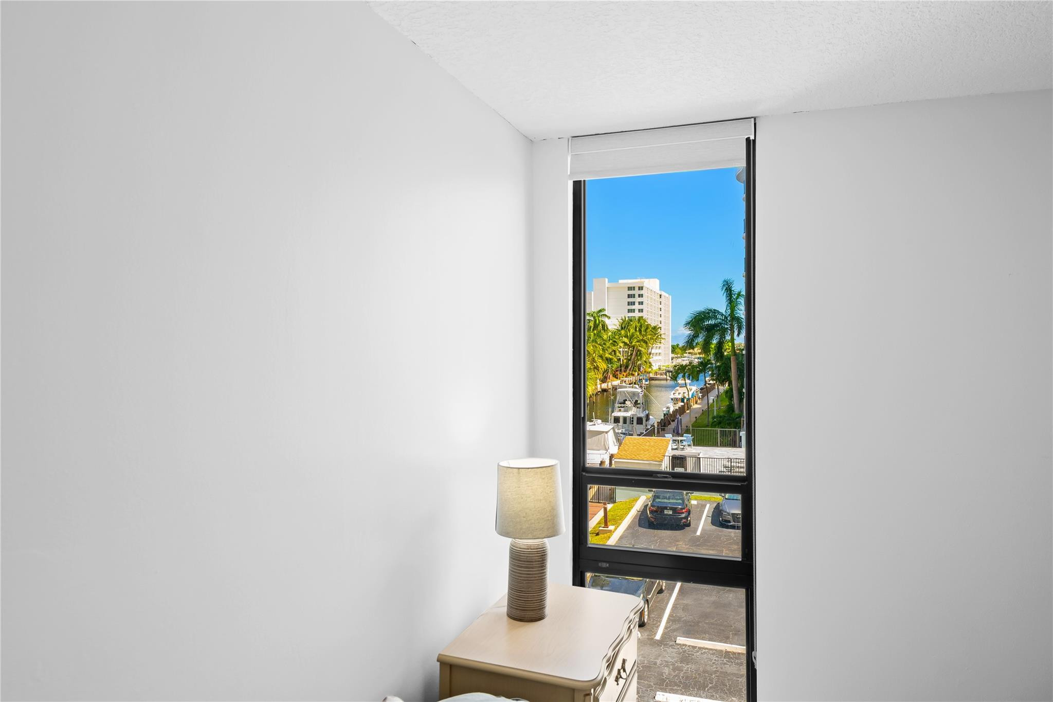 4800 Bayview #306, Fort Lauderdale FL 33308