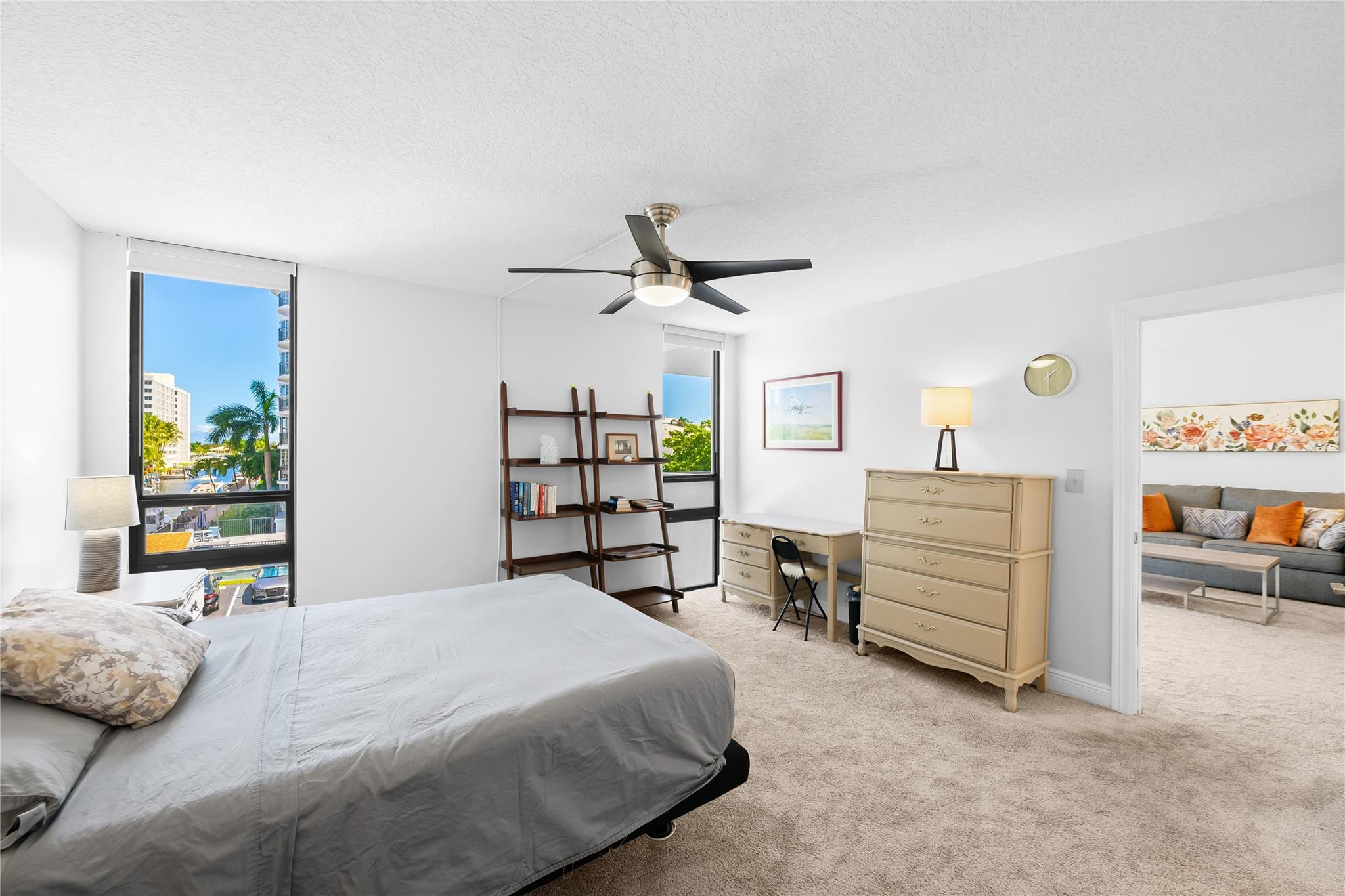 4800 Bayview #306, Fort Lauderdale FL 33308