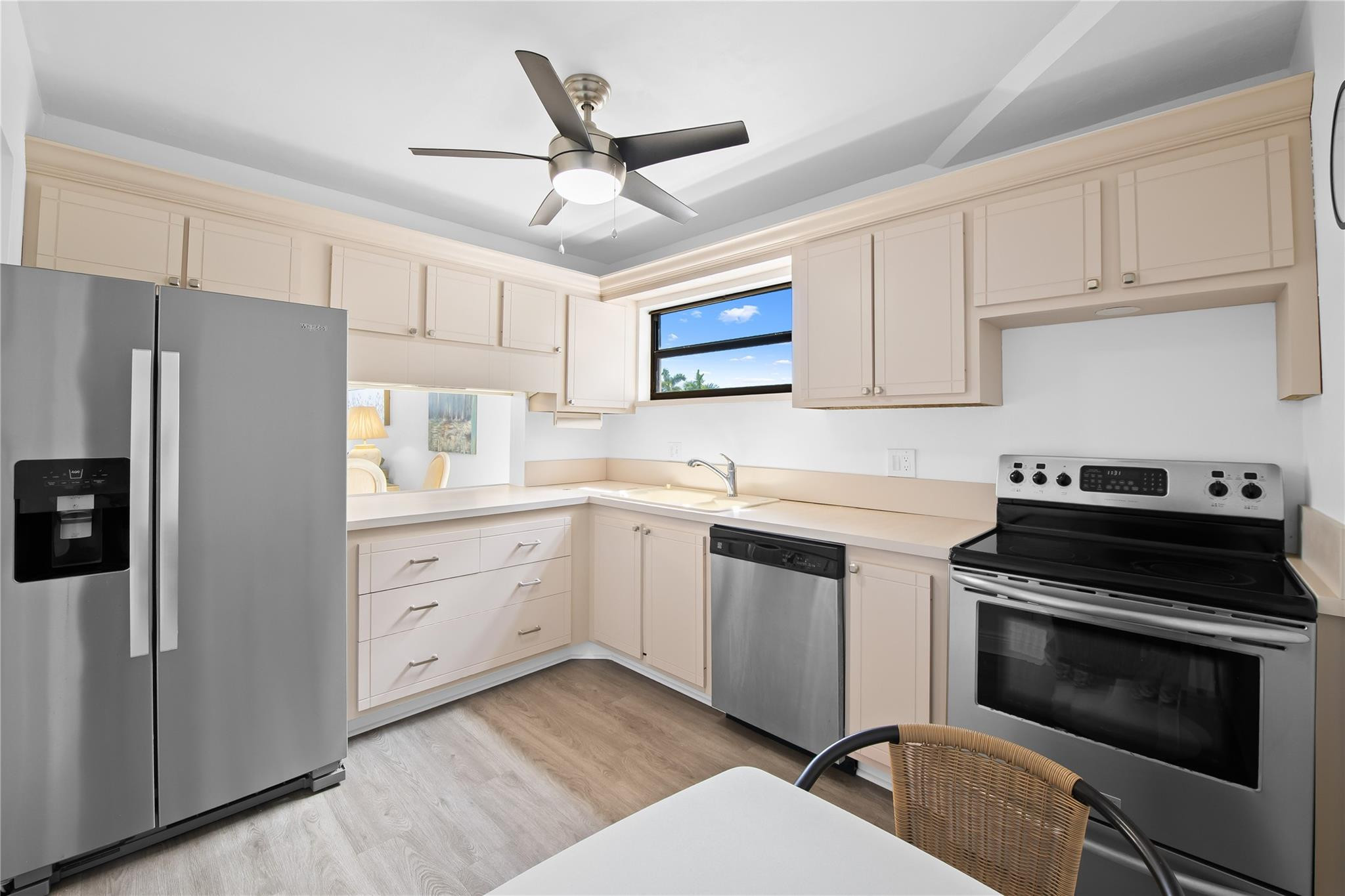 4800 Bayview #306, Fort Lauderdale FL 33308
