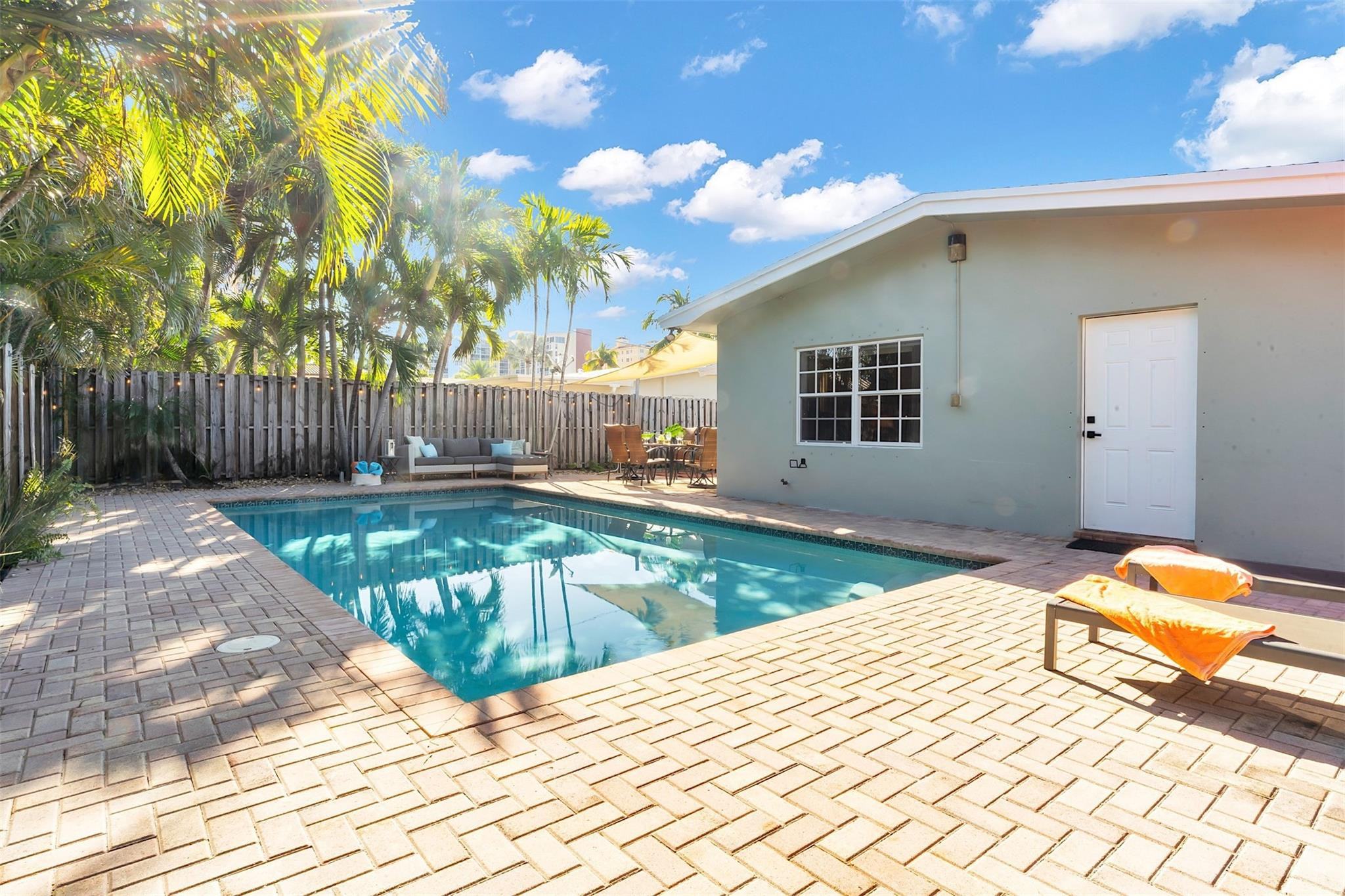 3221 Seaward, Lauderdale By The Sea FL 33062