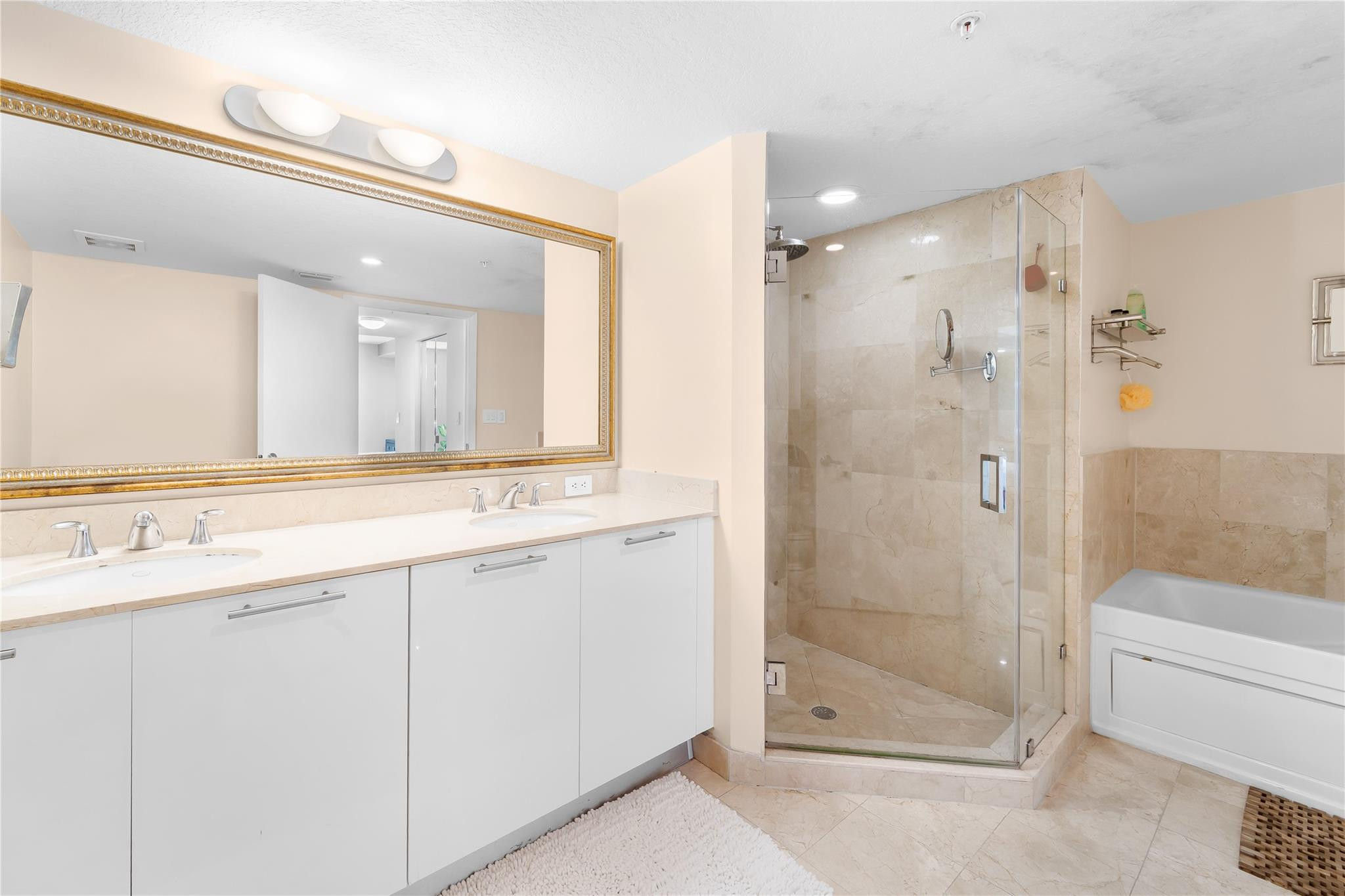 1800 N Bayshore #2914, Miami FL 33132