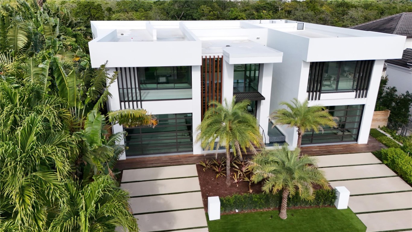 681 Golden Harbour, Boca Raton FL 33432