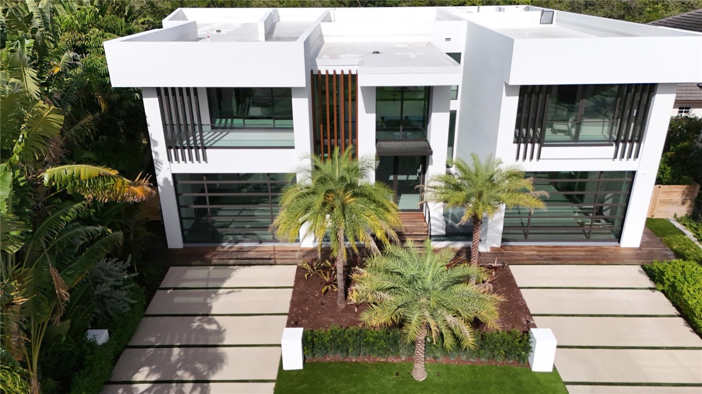 681 Golden Harbour, Boca Raton FL 33432
