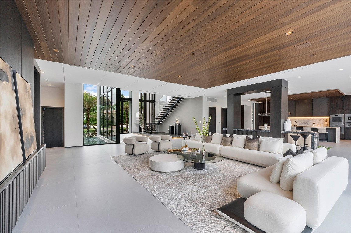 681 Golden Harbour, Boca Raton FL 33432