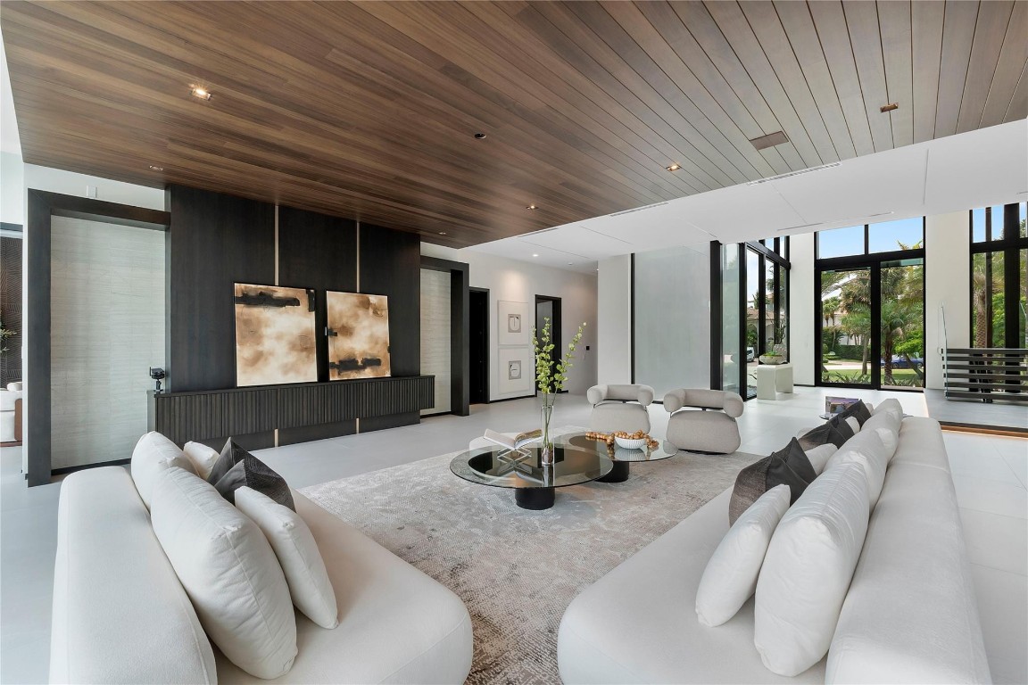 681 Golden Harbour, Boca Raton FL 33432