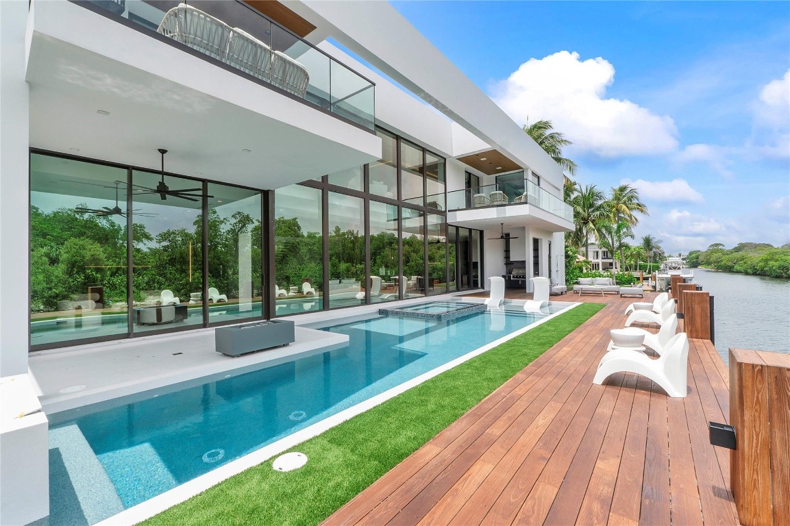 681 Golden Harbour, Boca Raton FL 33432
