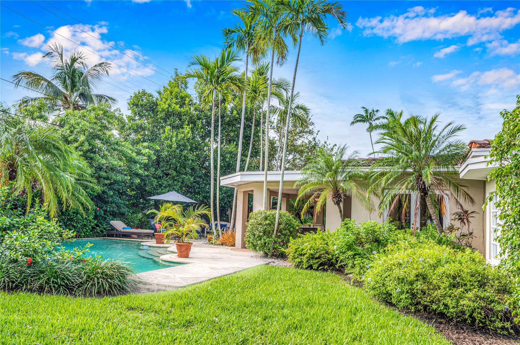 1612 E Lake, Fort Lauderdale FL 33316