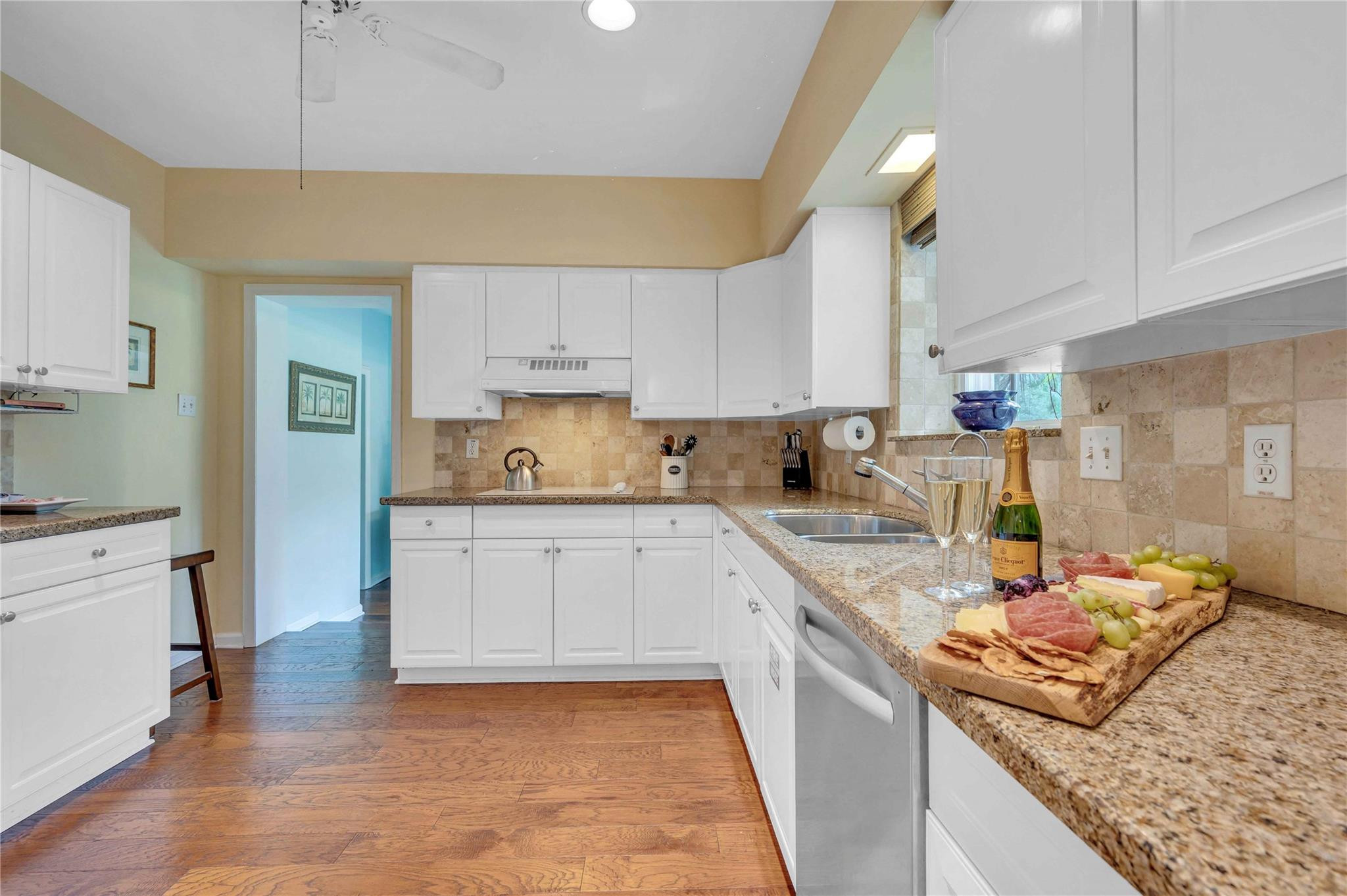 1612 E Lake, Fort Lauderdale FL 33316