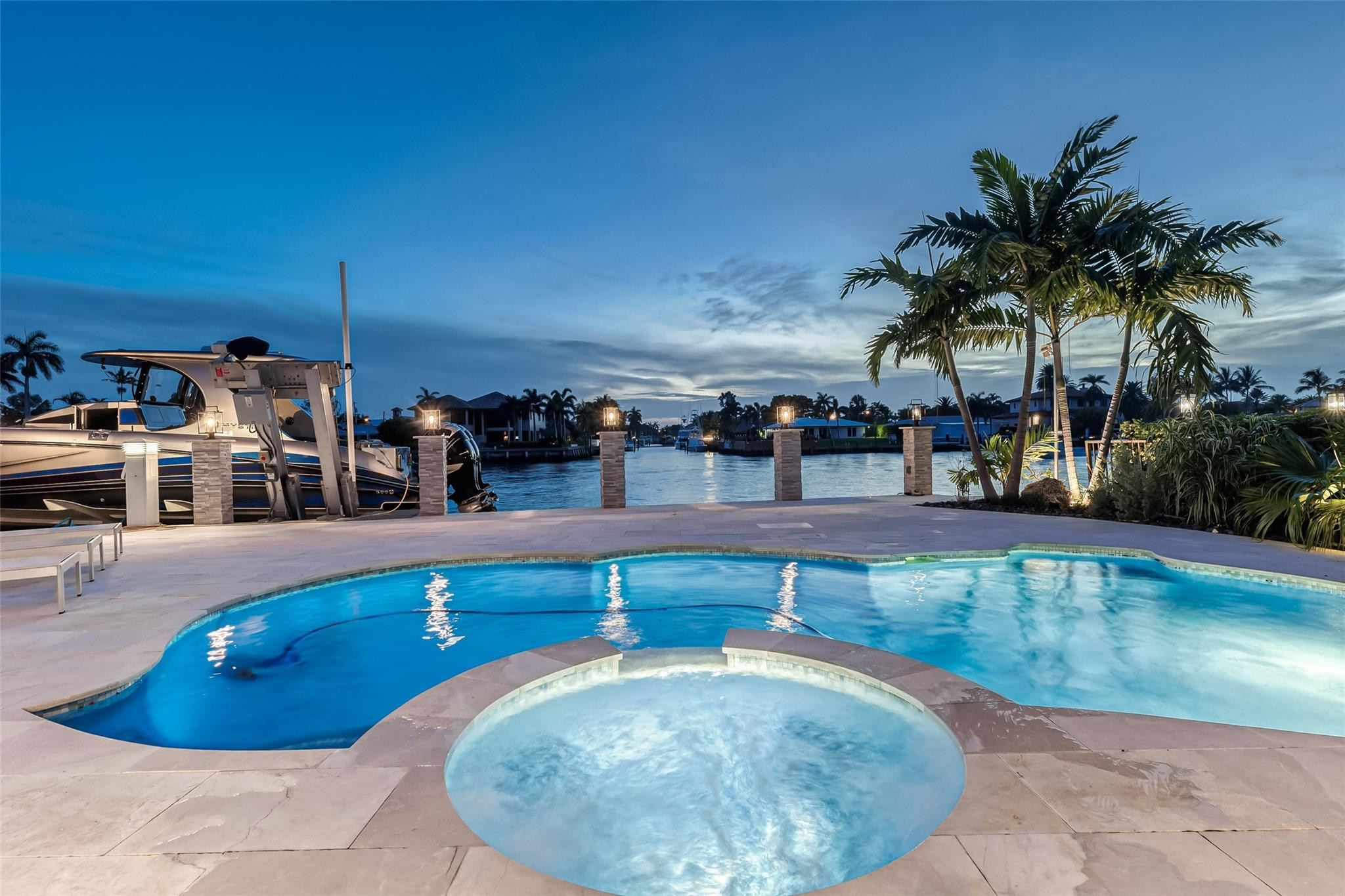 2005 N Riverside, Pompano Beach FL 33062