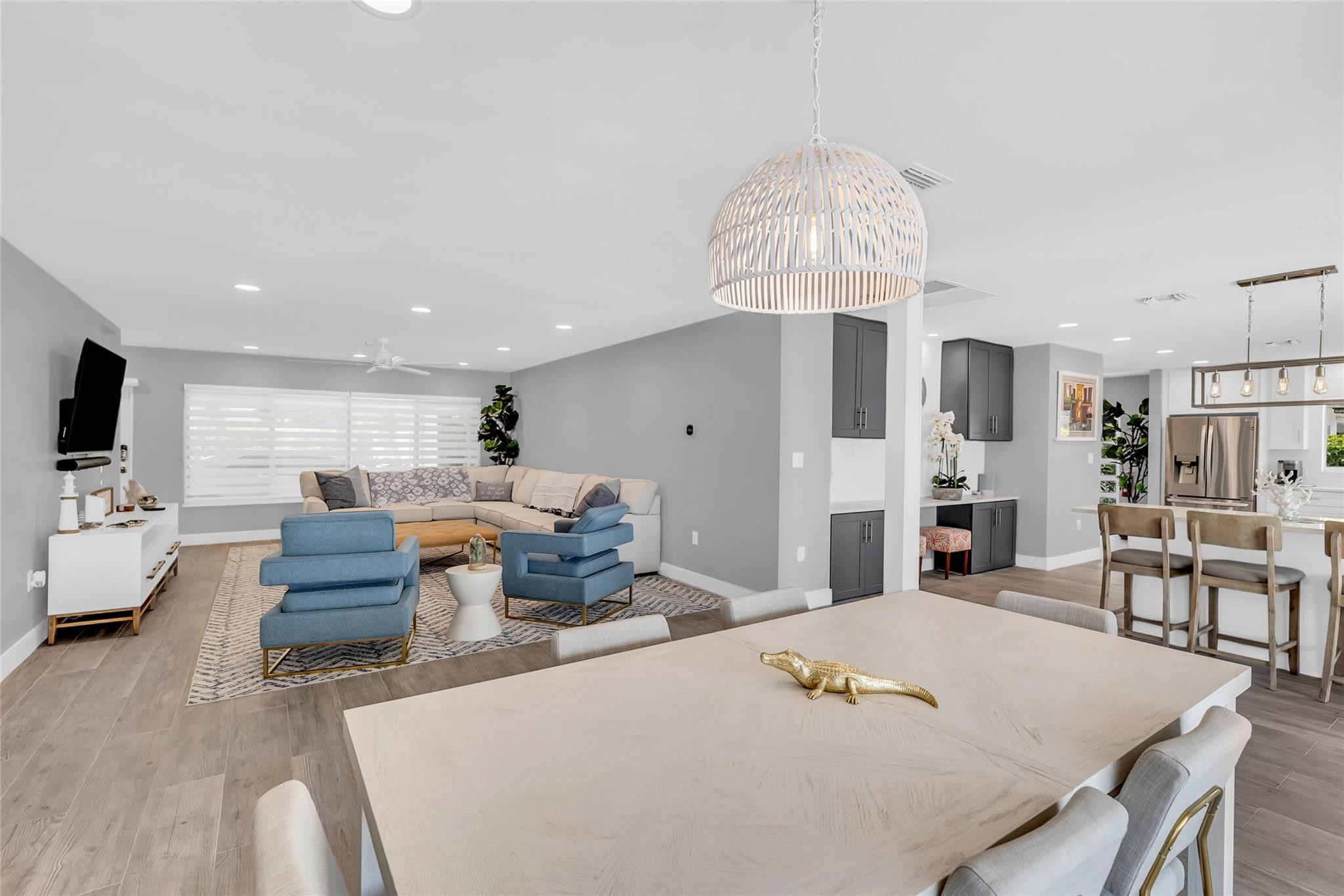 2005 N Riverside, Pompano Beach FL 33062