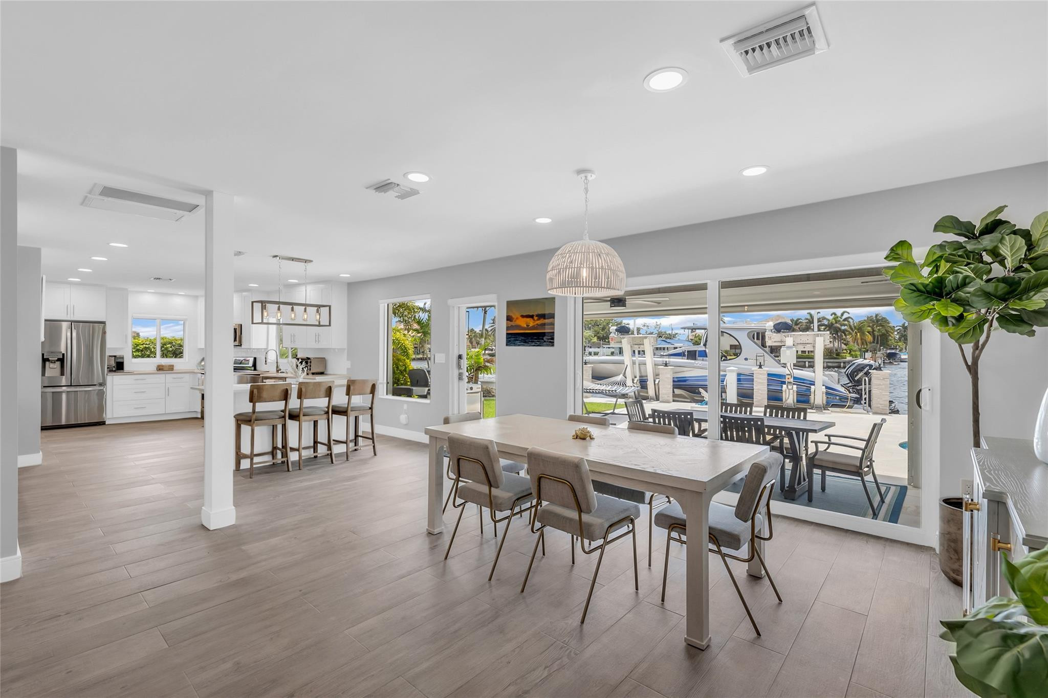 2005 N Riverside, Pompano Beach FL 33062