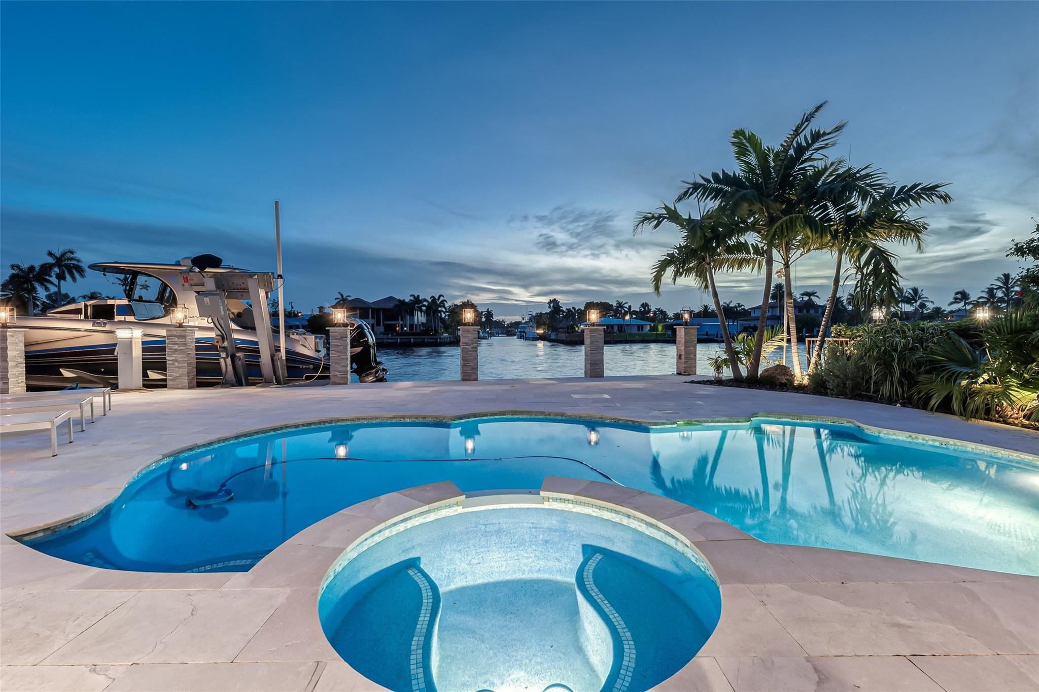 2005 N Riverside, Pompano Beach FL 33062