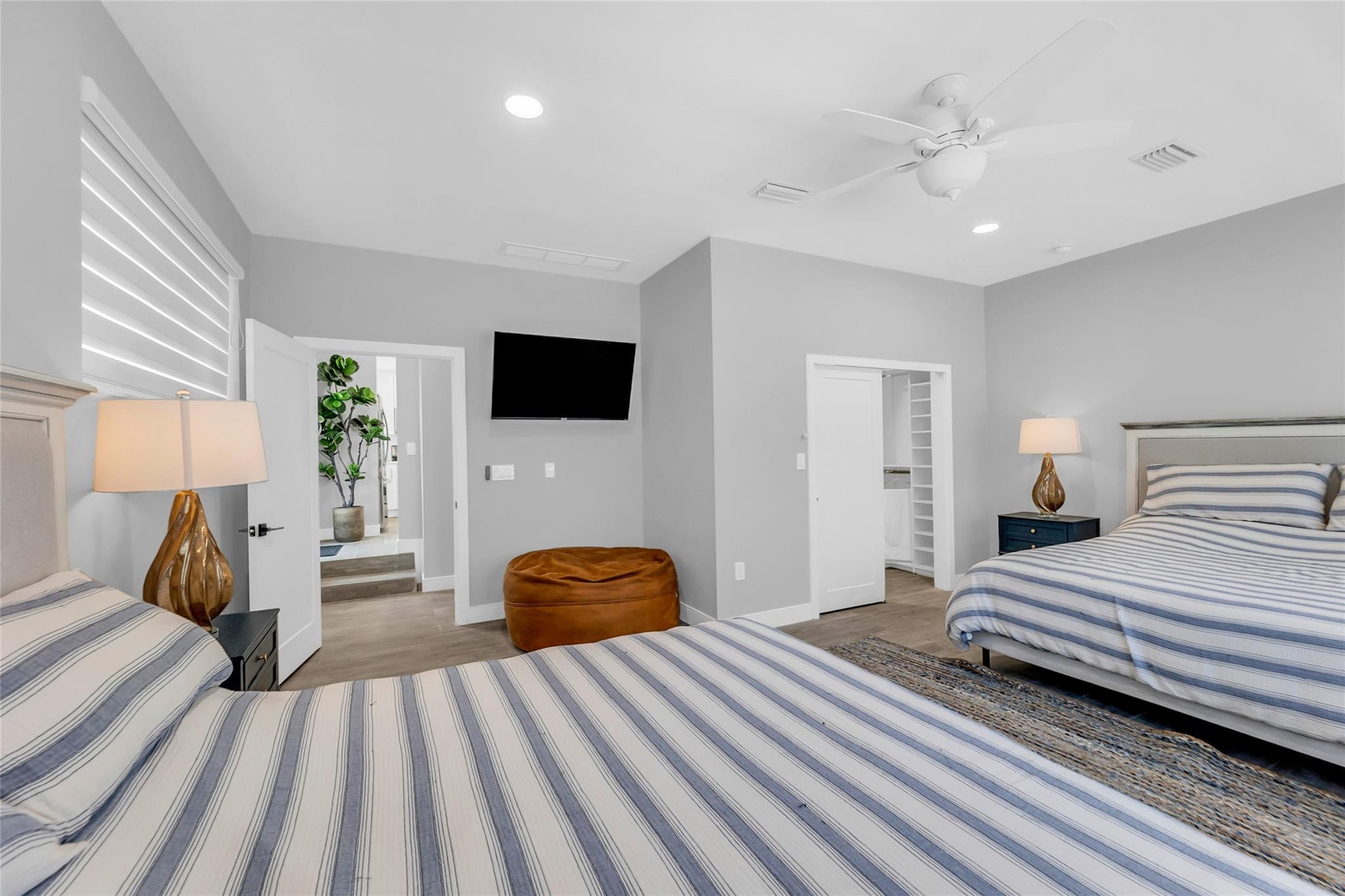 2005 N Riverside, Pompano Beach FL 33062