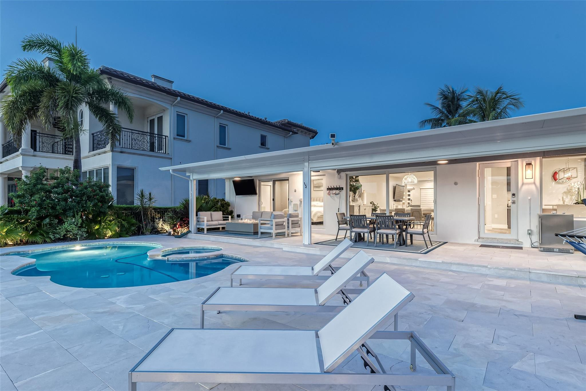 2005 N Riverside, Pompano Beach FL 33062