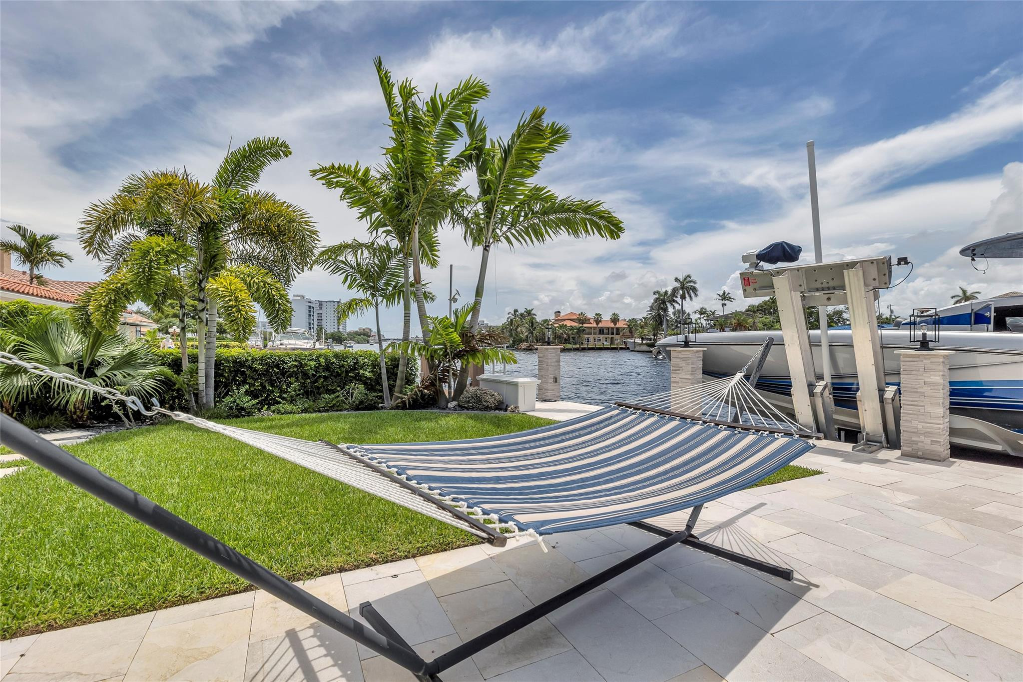 2005 N Riverside, Pompano Beach FL 33062