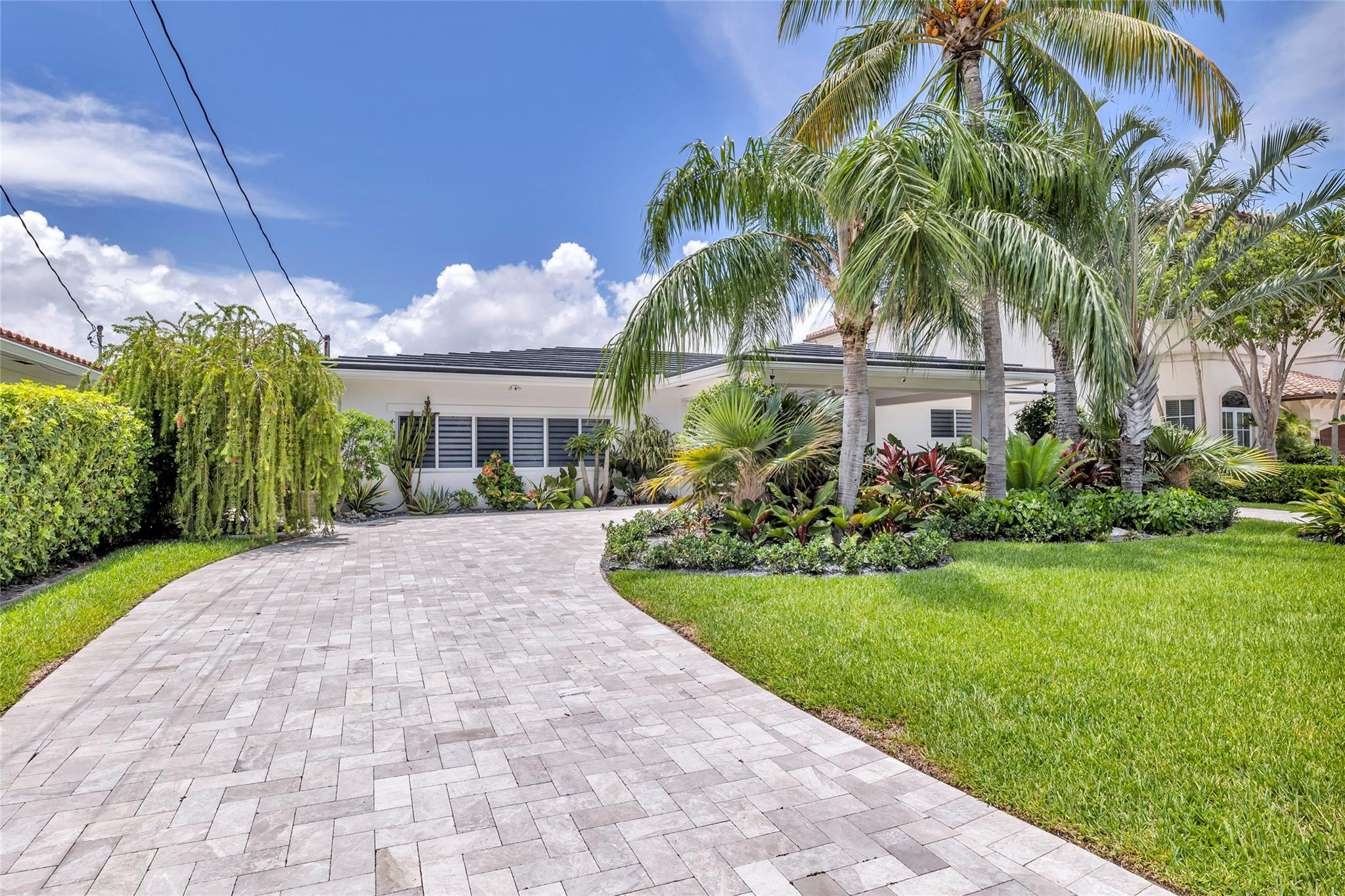 2005 N Riverside, Pompano Beach FL 33062