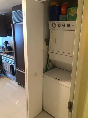 495 Brickell Ave #2106, Miami FL 33131