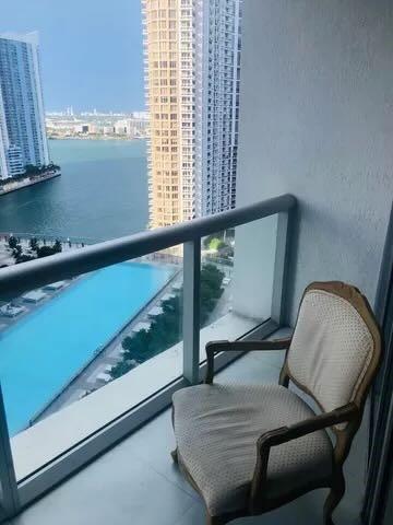 495 Brickell Ave #2106, Miami FL 33131