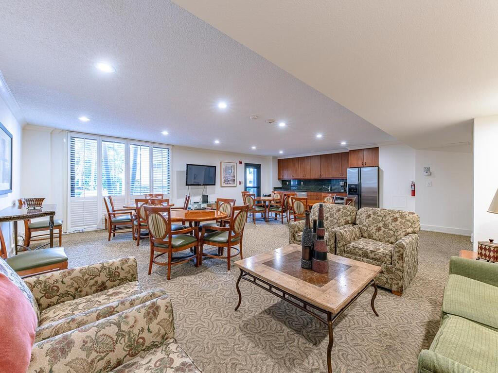 3100 NE 48th #907, Fort Lauderdale FL 33308