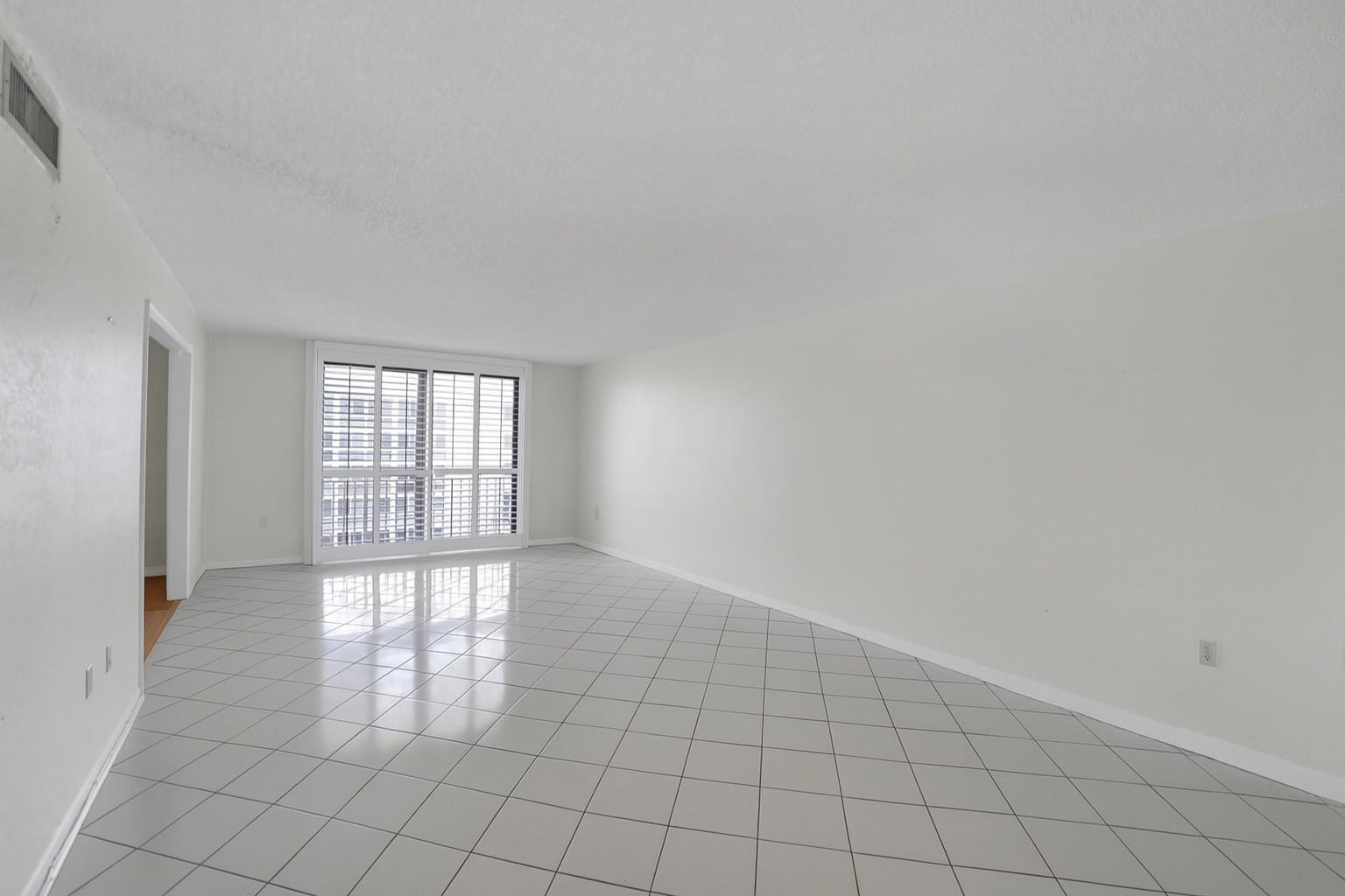 3100 NE 48th #907, Fort Lauderdale FL 33308