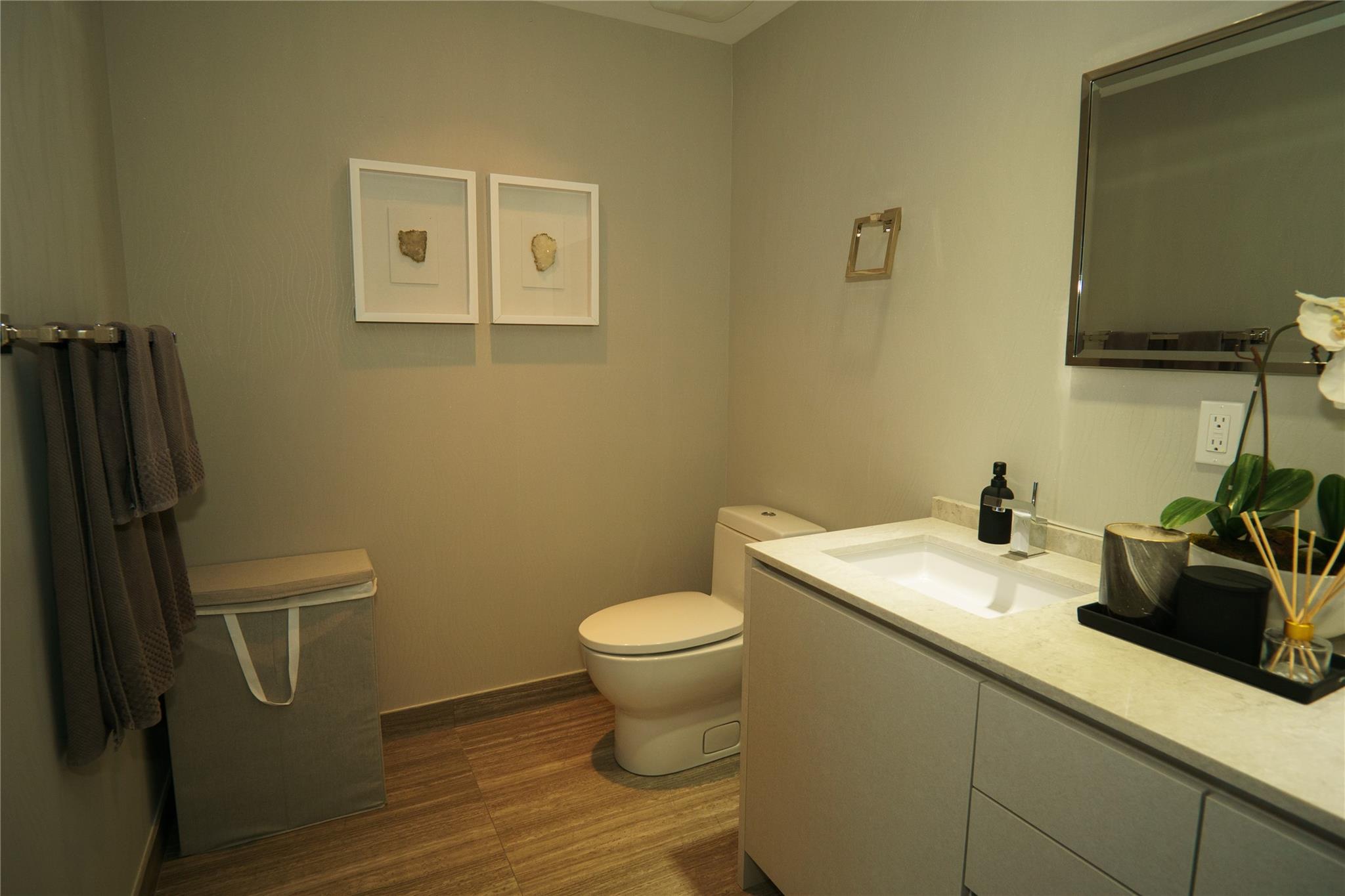 1010 Brickell Ave #4002, Miami FL 33131