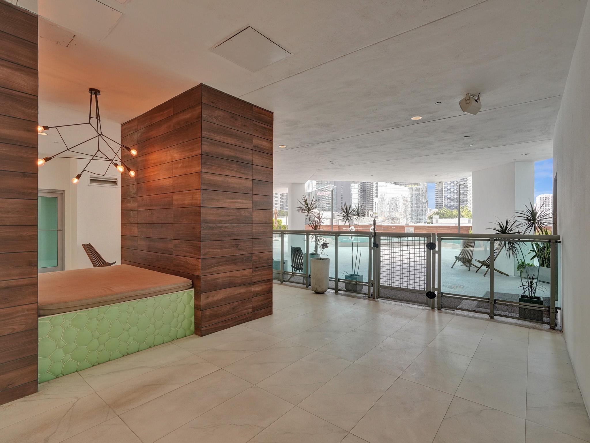 350 S Miami Ave #2805, Miami FL 33130