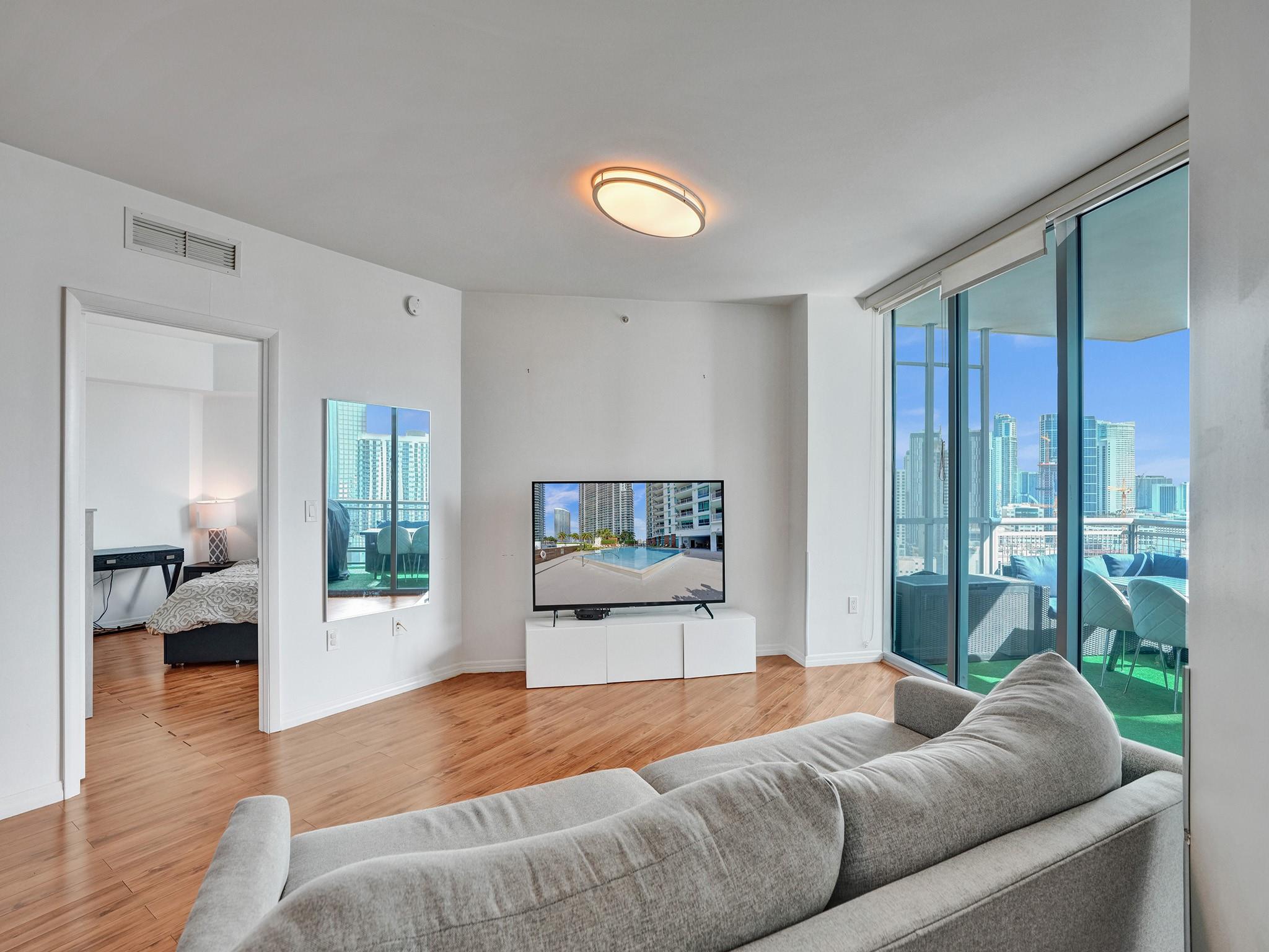 350 S Miami Ave #2805, Miami FL 33130