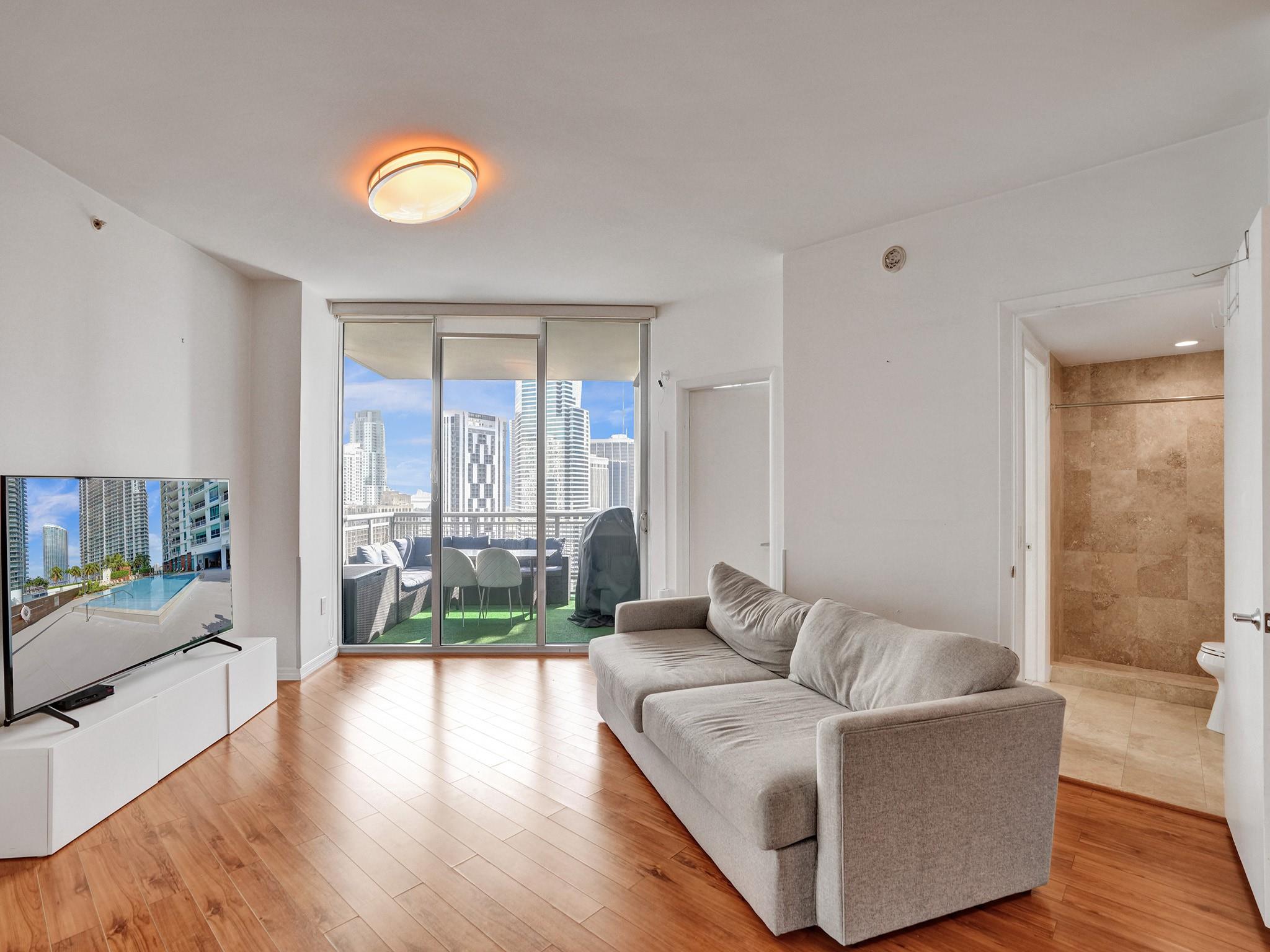 350 S Miami Ave #2805, Miami FL 33130