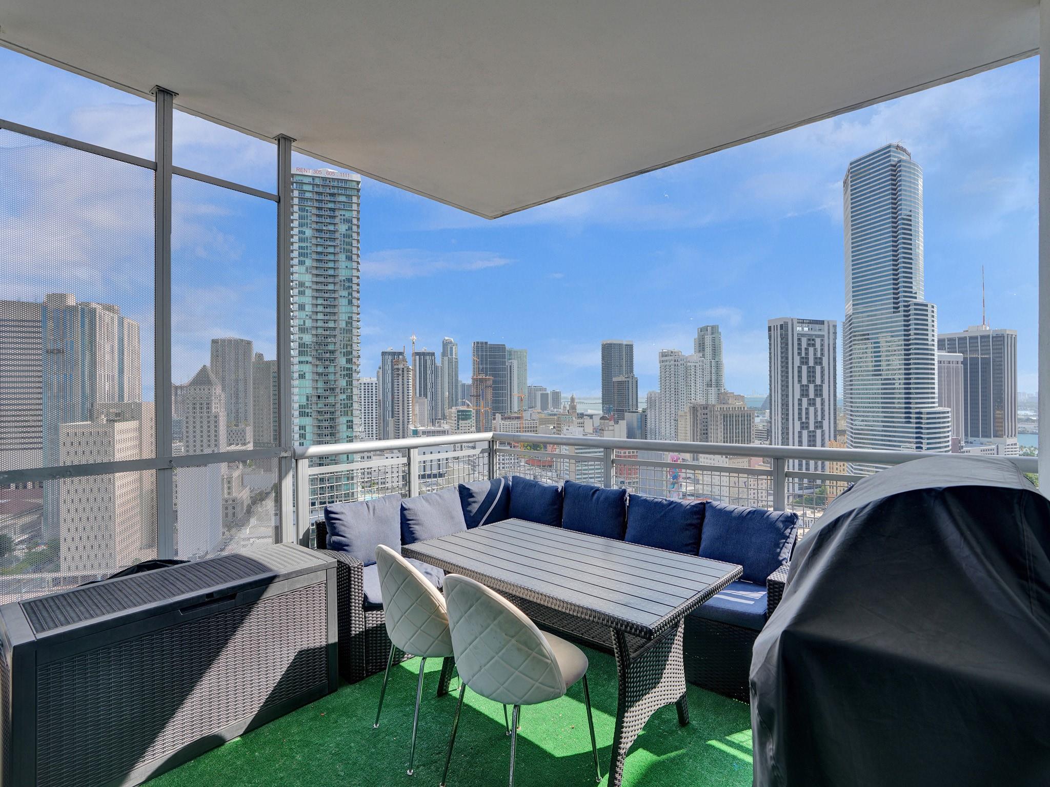 350 S Miami Ave #2805, Miami FL 33130