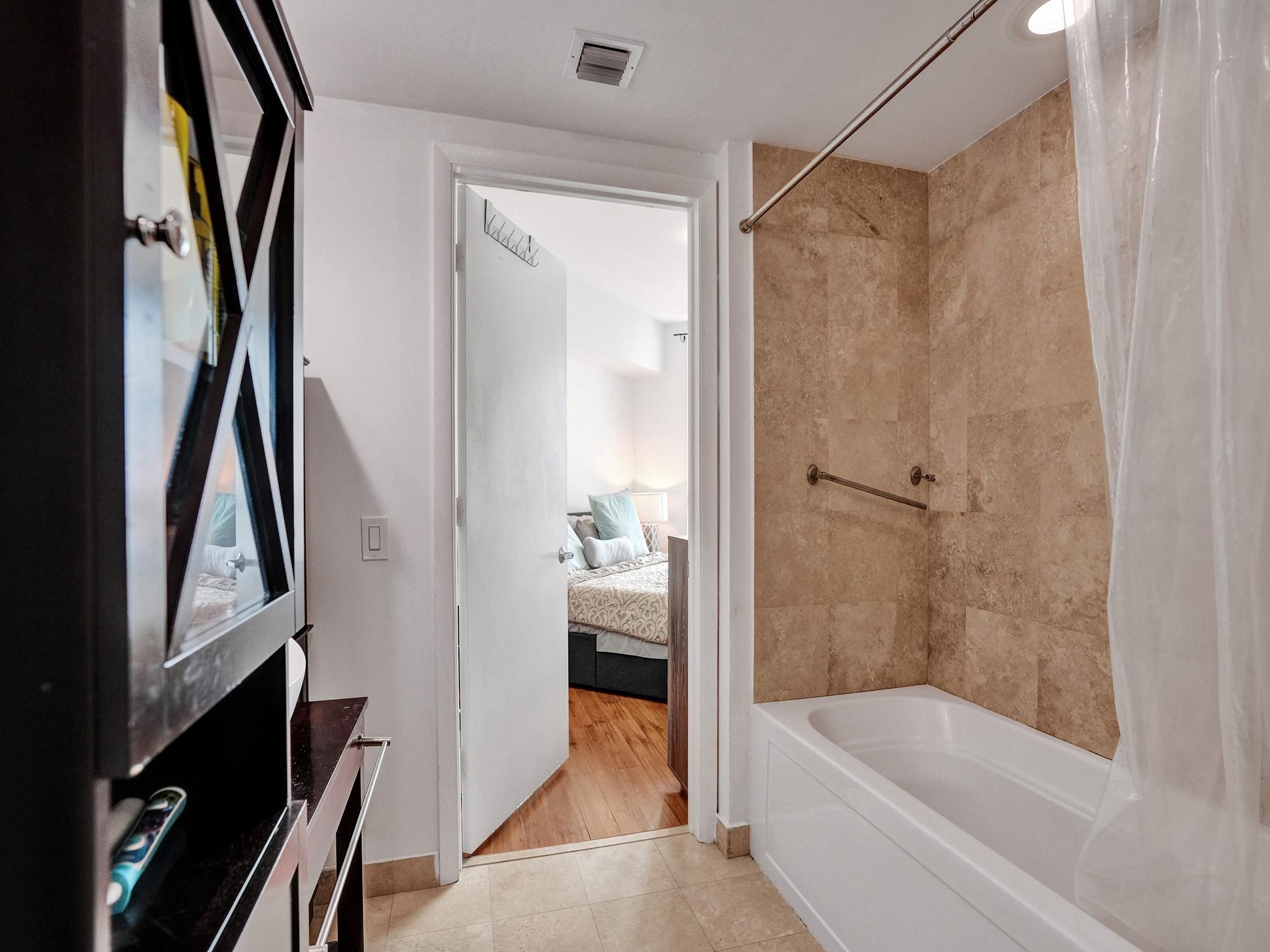 350 S Miami Ave #2805, Miami FL 33130