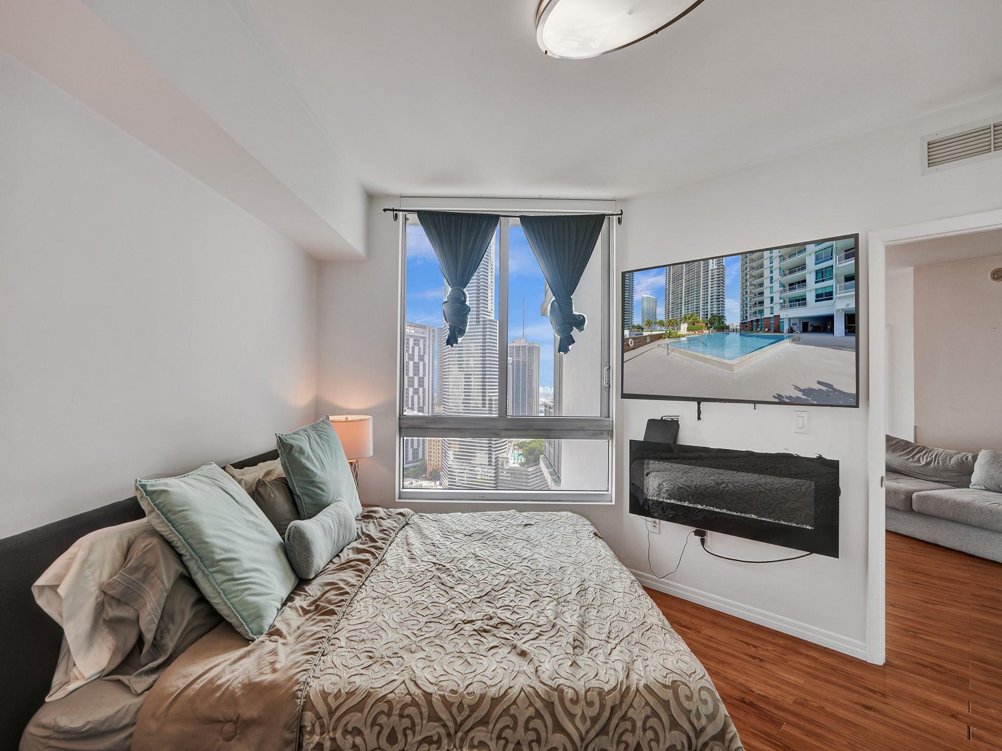 350 S Miami Ave #2805, Miami FL 33130