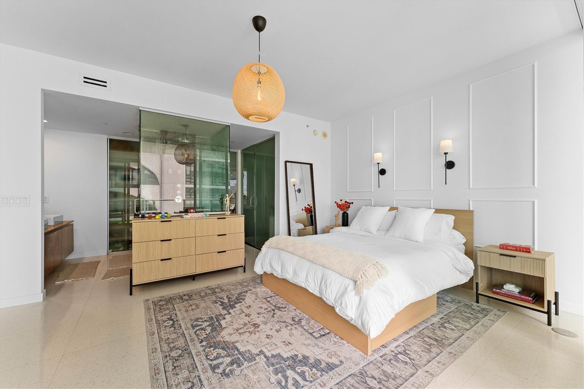 1040 Biscayne Blvd #1908, Miami FL 33132