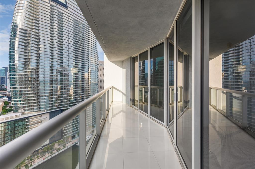 465 Brickell #2706, Miami FL 33131