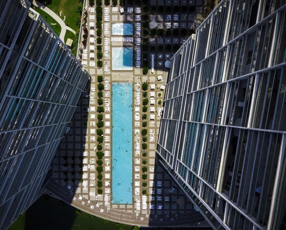 465 Brickell #2706, Miami FL 33131