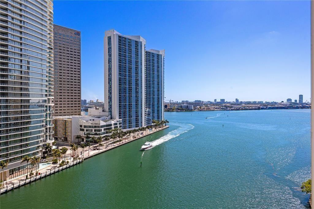 465 Brickell #2706, Miami FL 33131