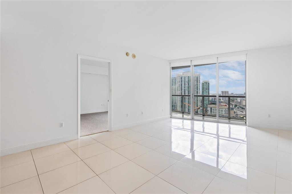 465 Brickell #2706, Miami FL 33131