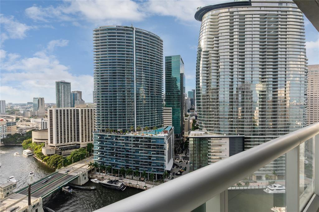465 Brickell #2706, Miami FL 33131