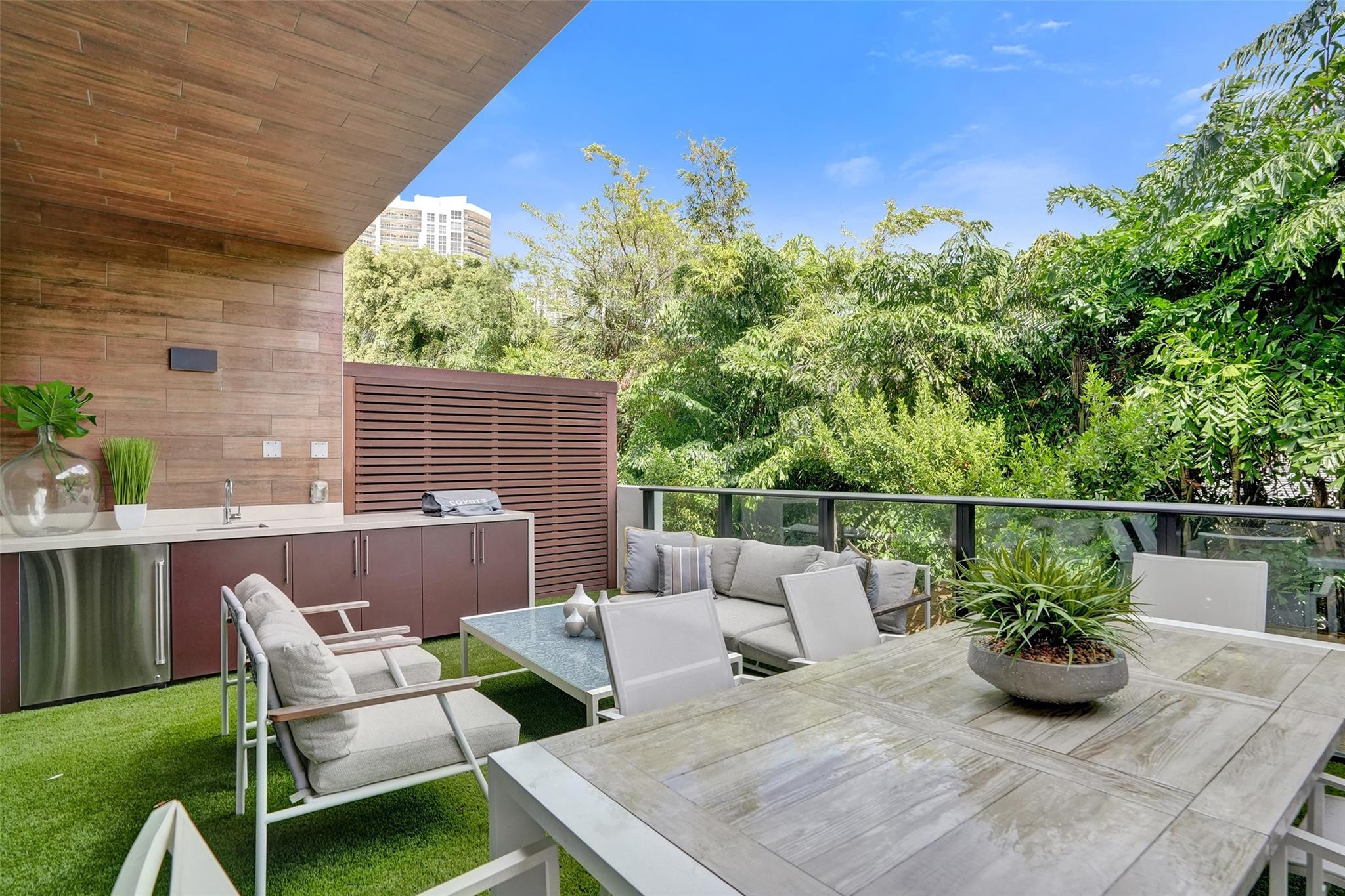 3030 N Ocean #S104, Fort Lauderdale FL 33308